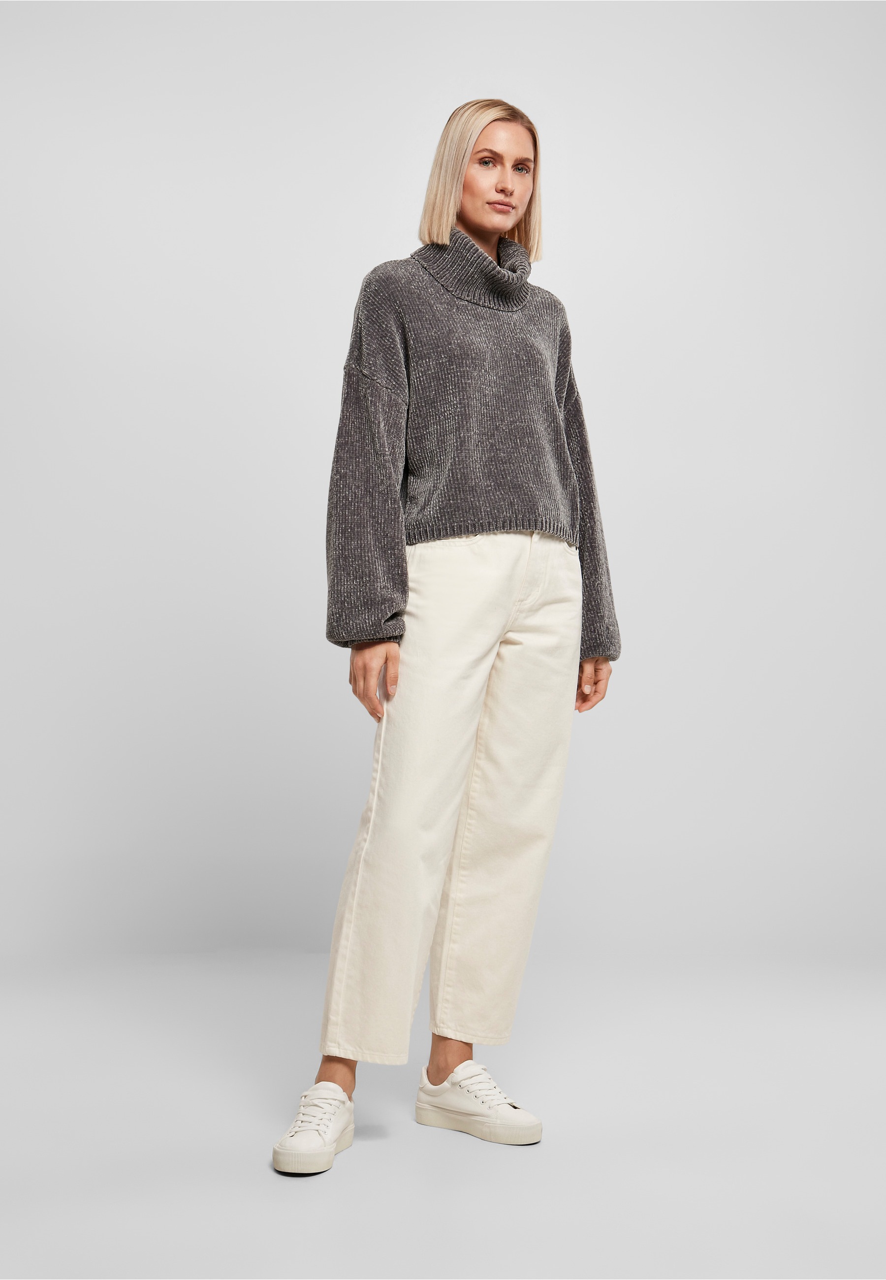 URBAN CLASSICS Sweatshirt »Urban Classics Damen Ladies Short Chenille Turtleneck Sweater«, 1 Stk.
