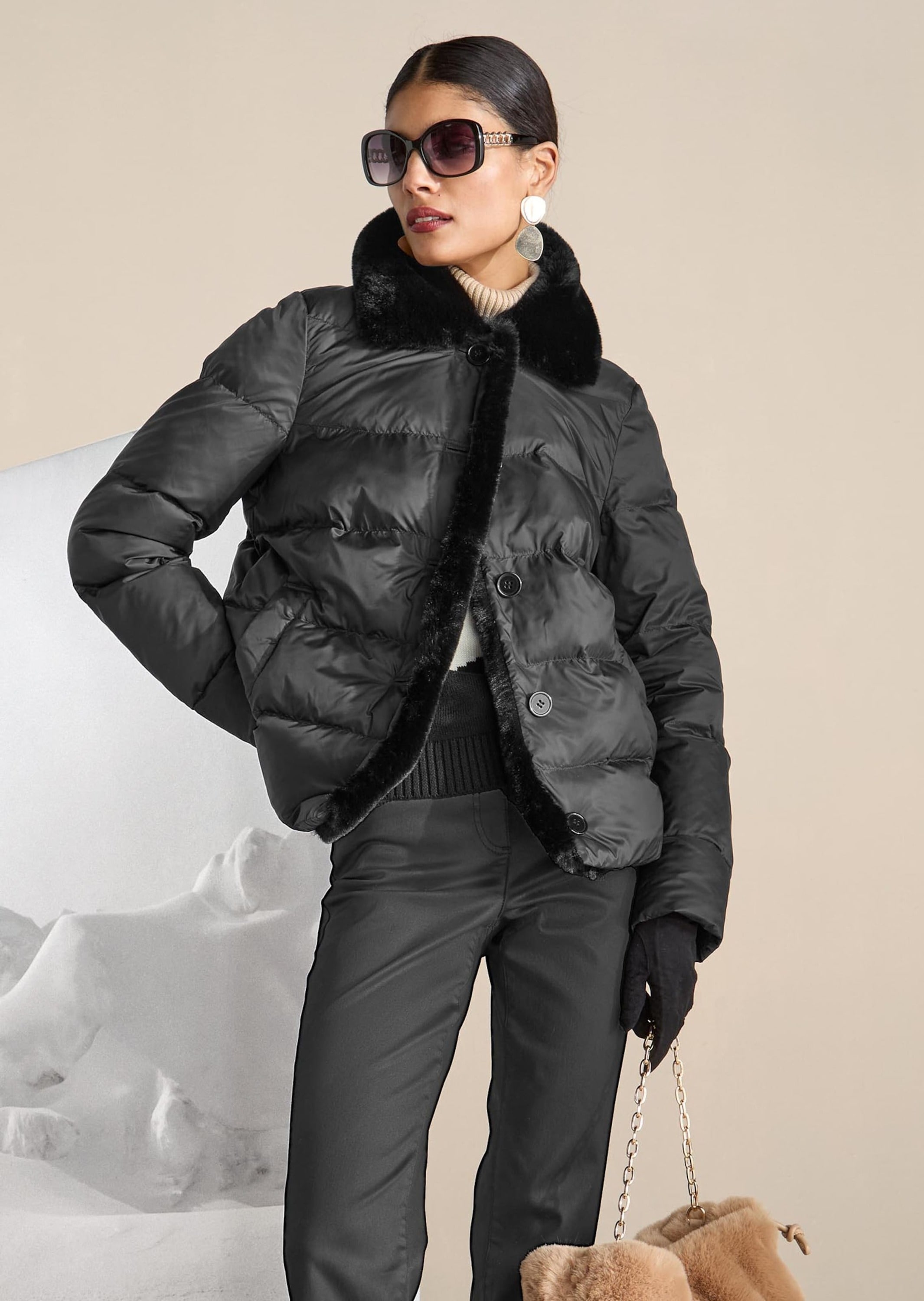 MADELEINE Kurzjacke »Jacke Steppjacke mit Teddyfellkragen«