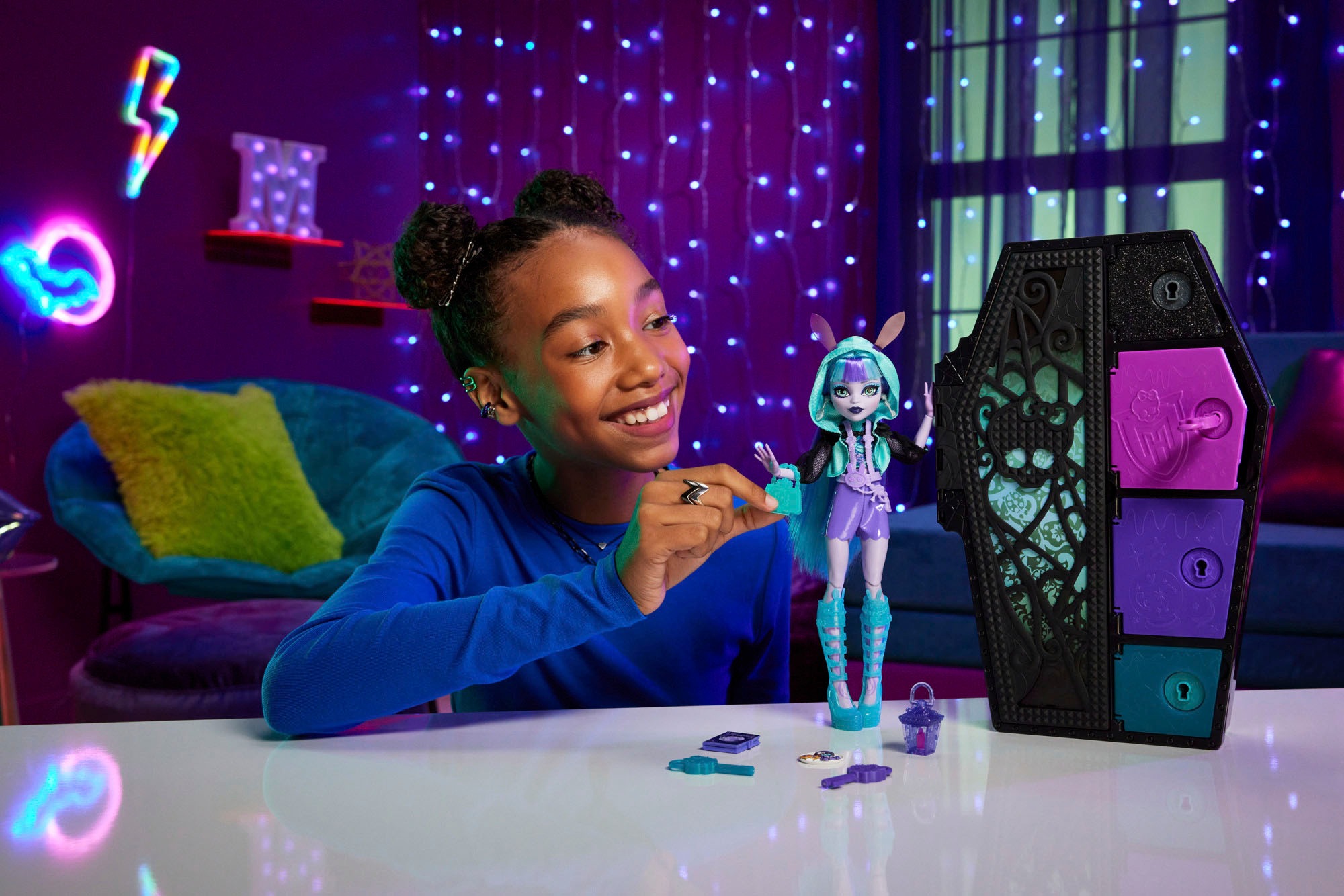 Mattel® Anziehpuppe »Monster High, Skulltimate Secrets: Neon Frights, Twyla«