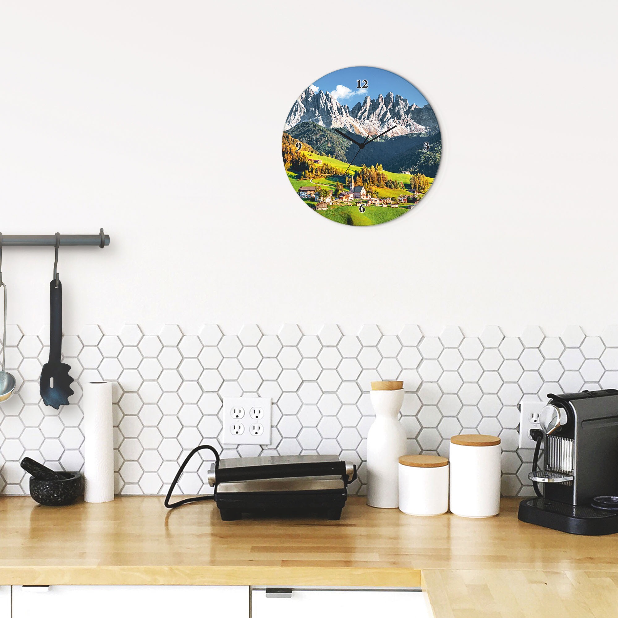 Artland Wanduhr "Glasuhr rund Alpen Berge Santa Maddalena" wahlweise mit Qu günstig online kaufen
