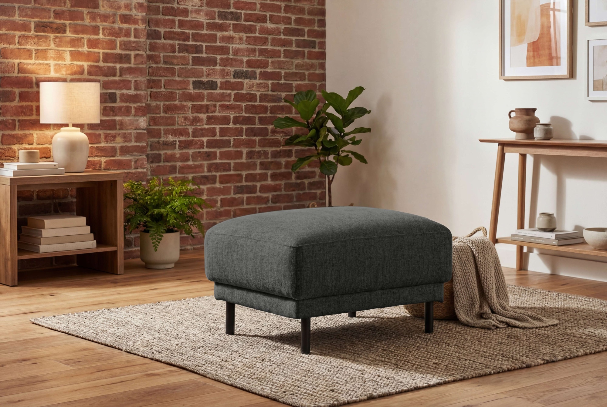 Home affaire Polsterhocker »Sveeva, 73x57 cm, schwarze Metallfüße« langlebiger Webstoff, viele Farben zur Auswahl