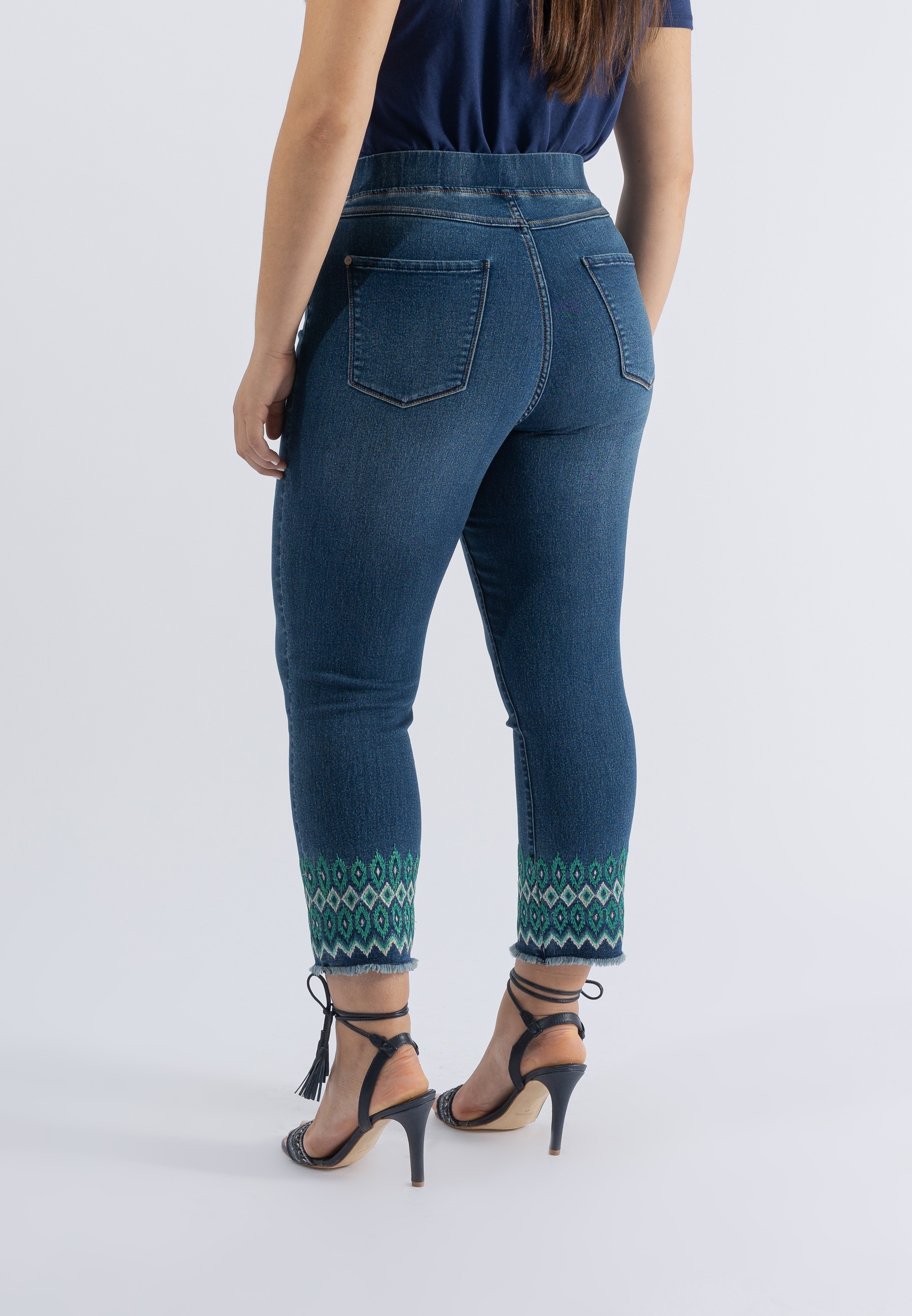 Jeans, Bequeme October Stick-Details bestellen BAUR mit modischen |