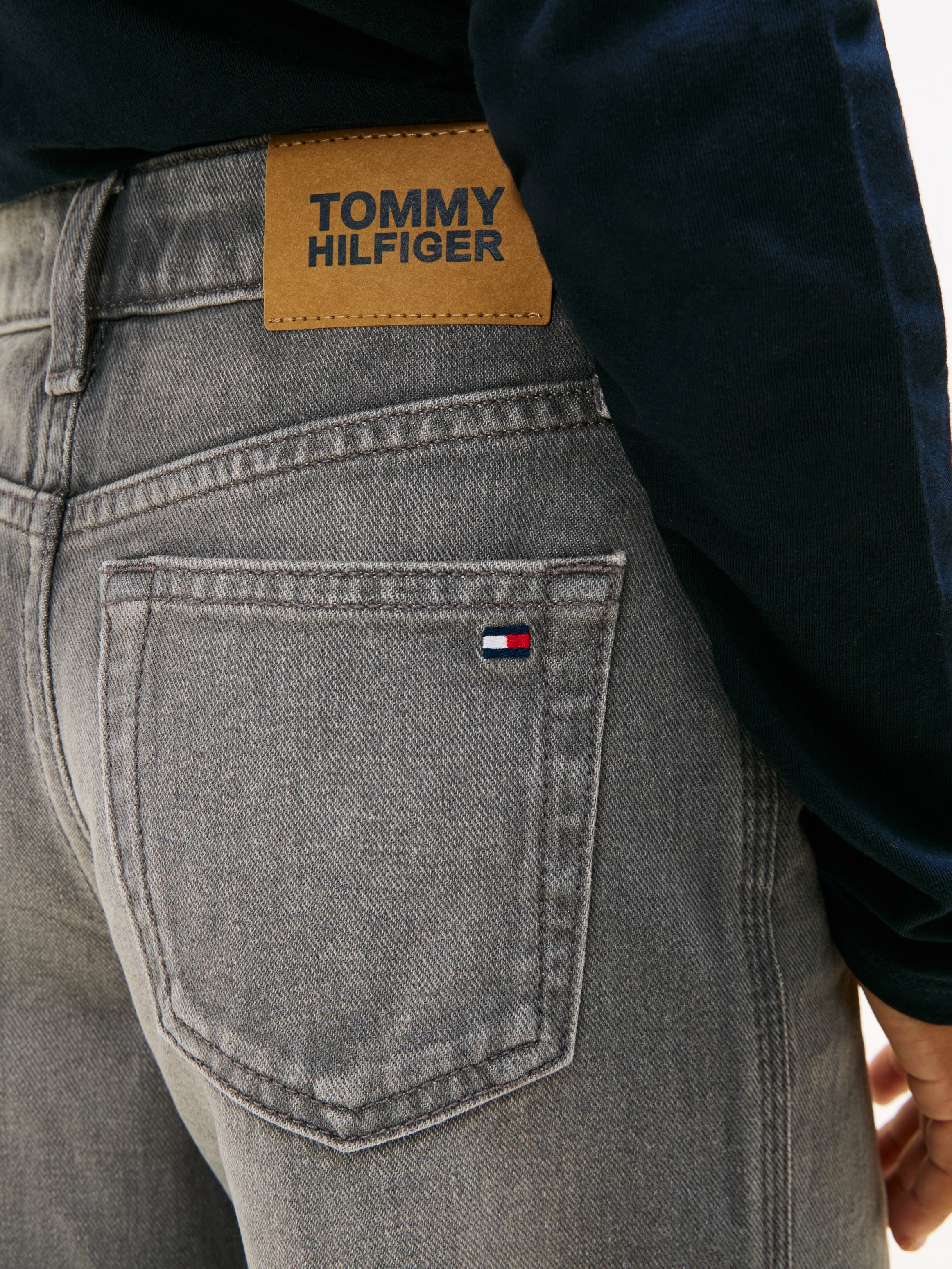 Tommy Hilfiger Straight-Jeans »MABEL WIDE LEG GREY JEANS« Regular fit, für Kinder bis 16 Jahre