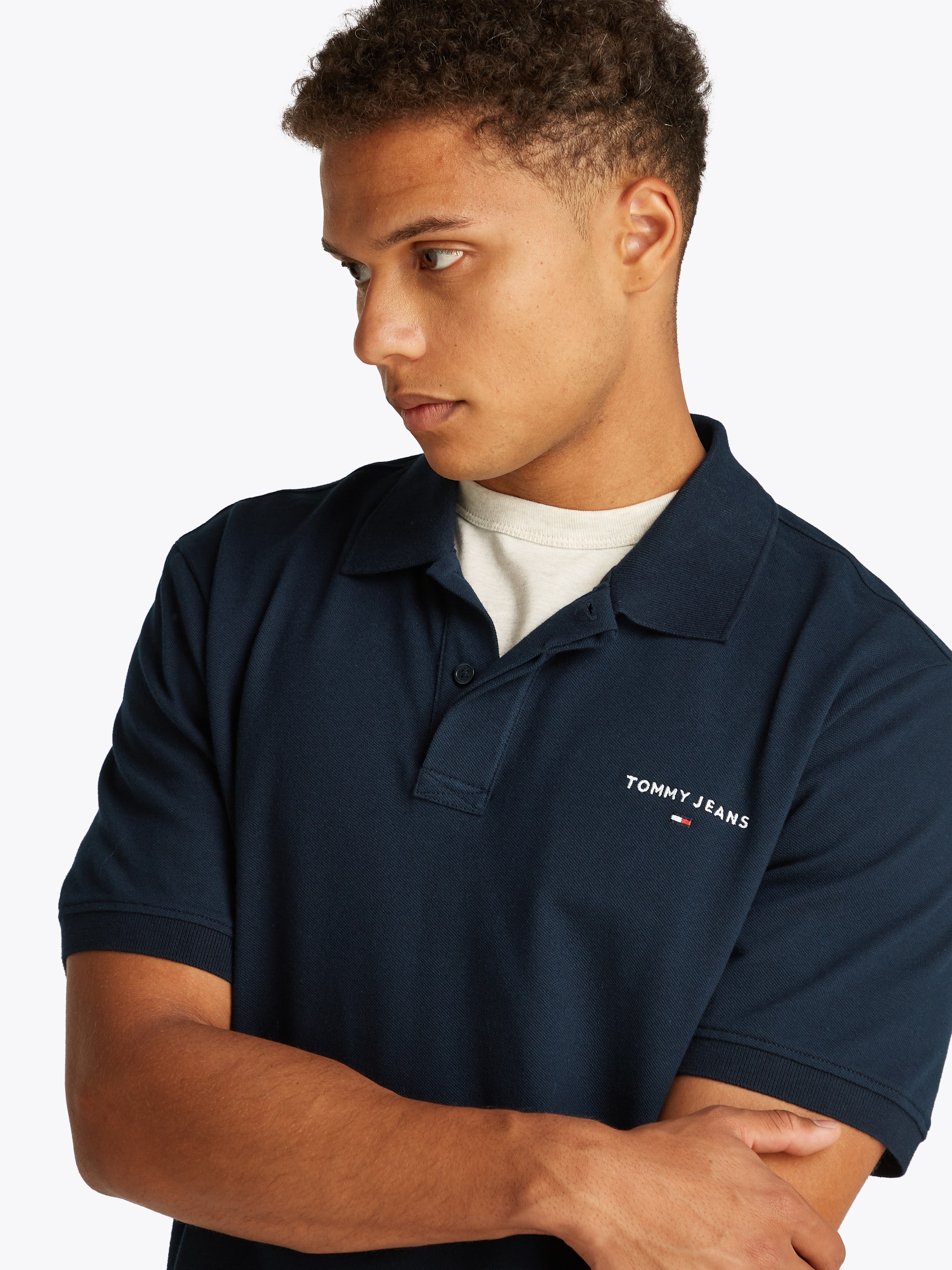 Tommy Jeans Poloshirt "TJM REG LINEAR POLO EXT", Mit Rundhalsausschnitt günstig online kaufen