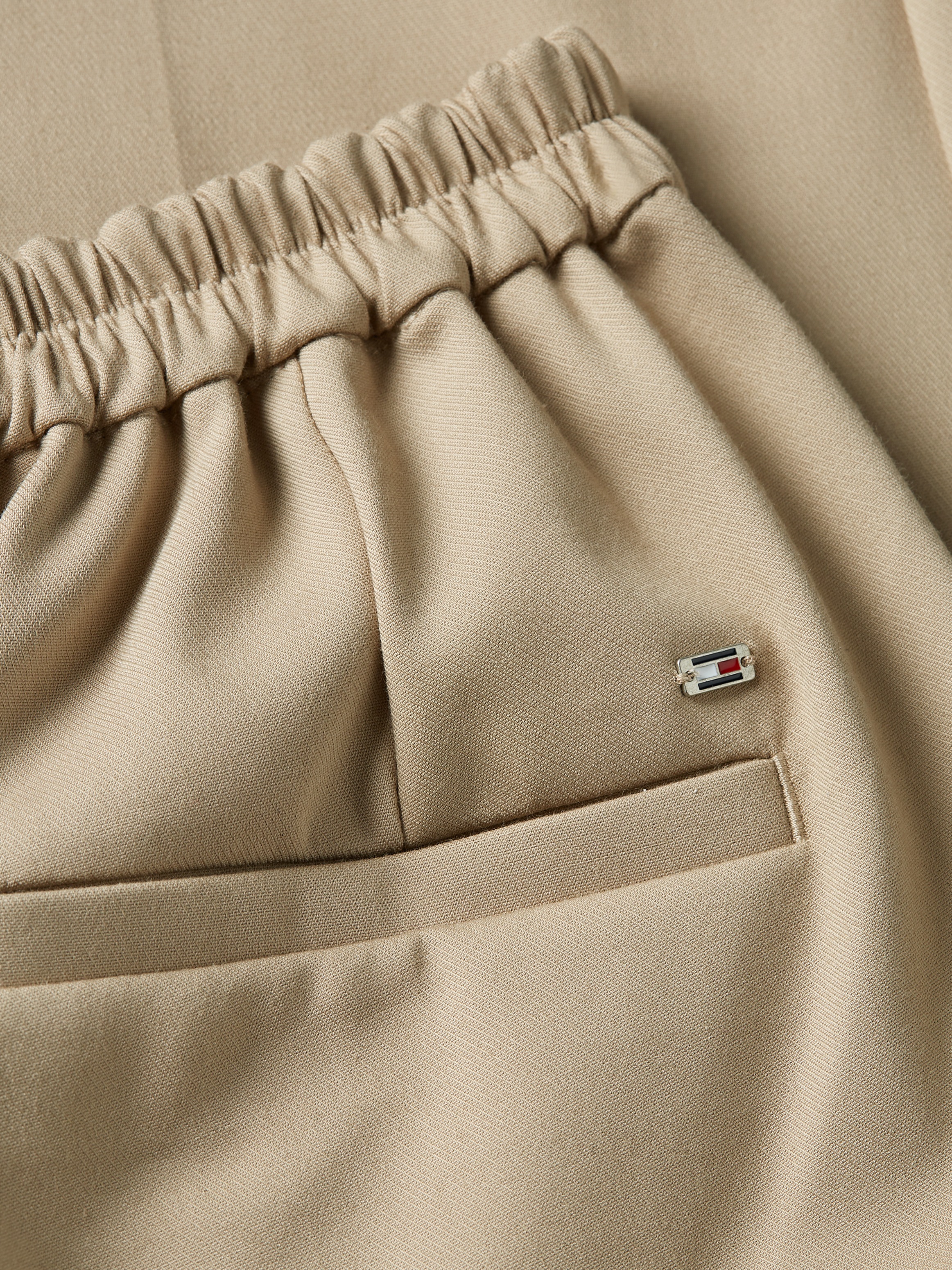Tommy Hilfiger Chinohose, mit Logostickerei, elastische Pull On Pants