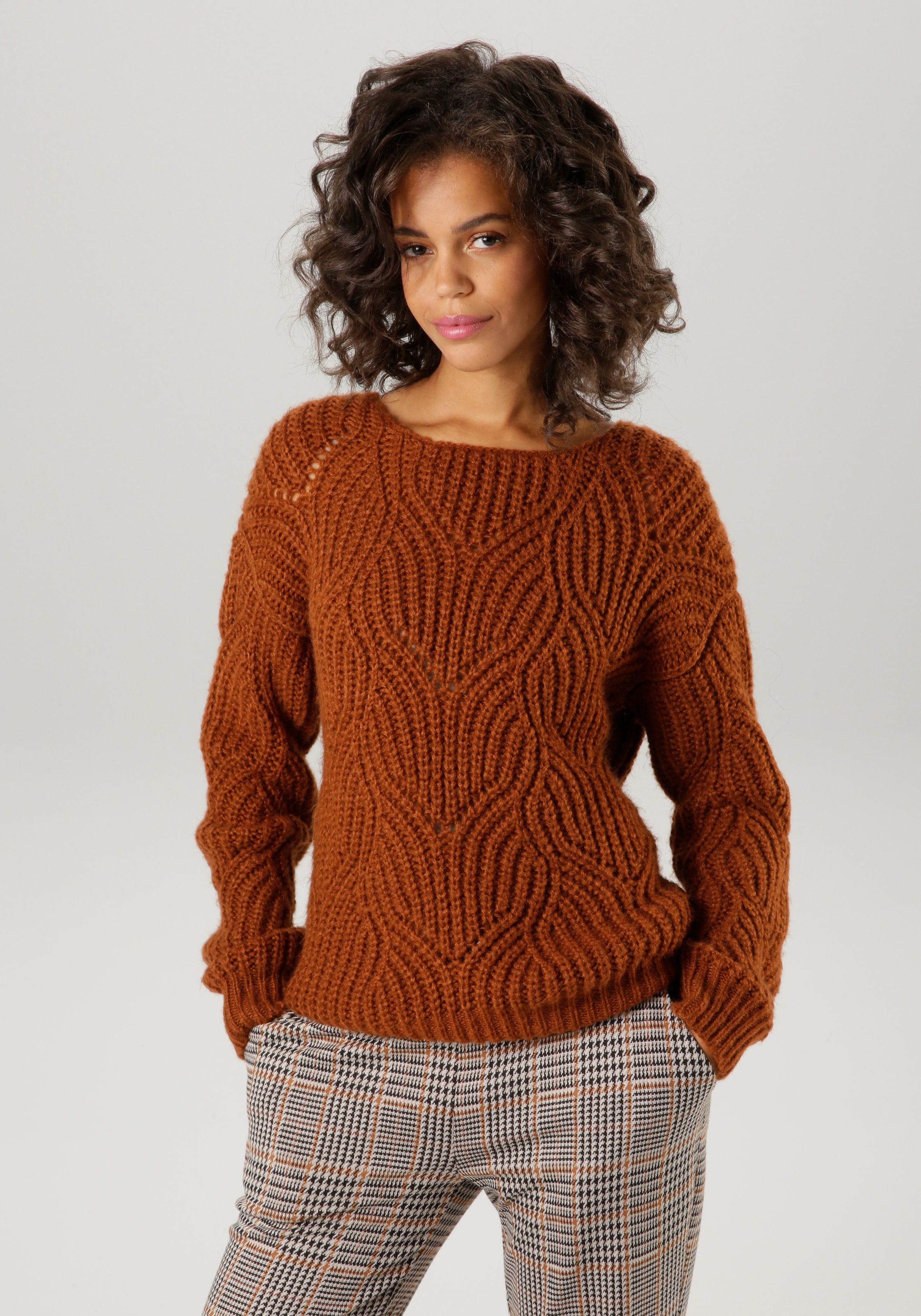 Aniston CASUAL Strickpullover, im dezenten, extravaganten Ajour-Strick-Muster