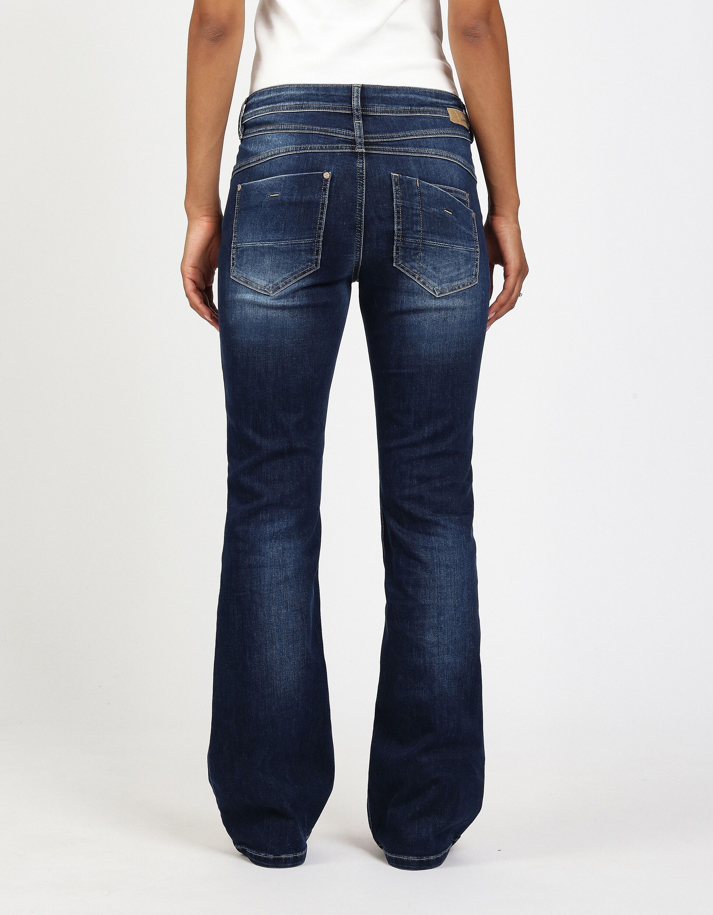 GANG Tapered-fit-Jeans »94AMELIE FLARED« im 5-Pocket-Style