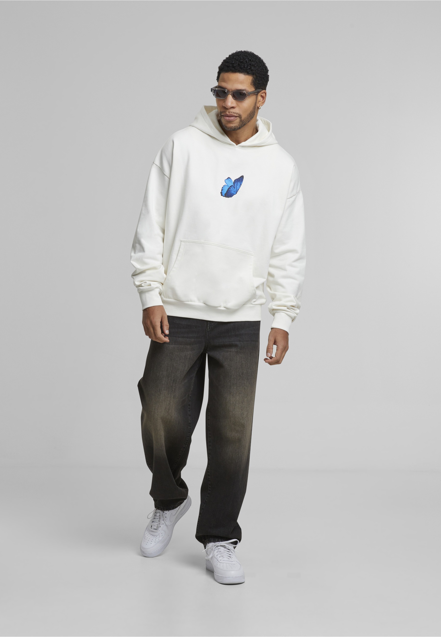Mister Tee Le Papillon Hoodie Black Size S 10