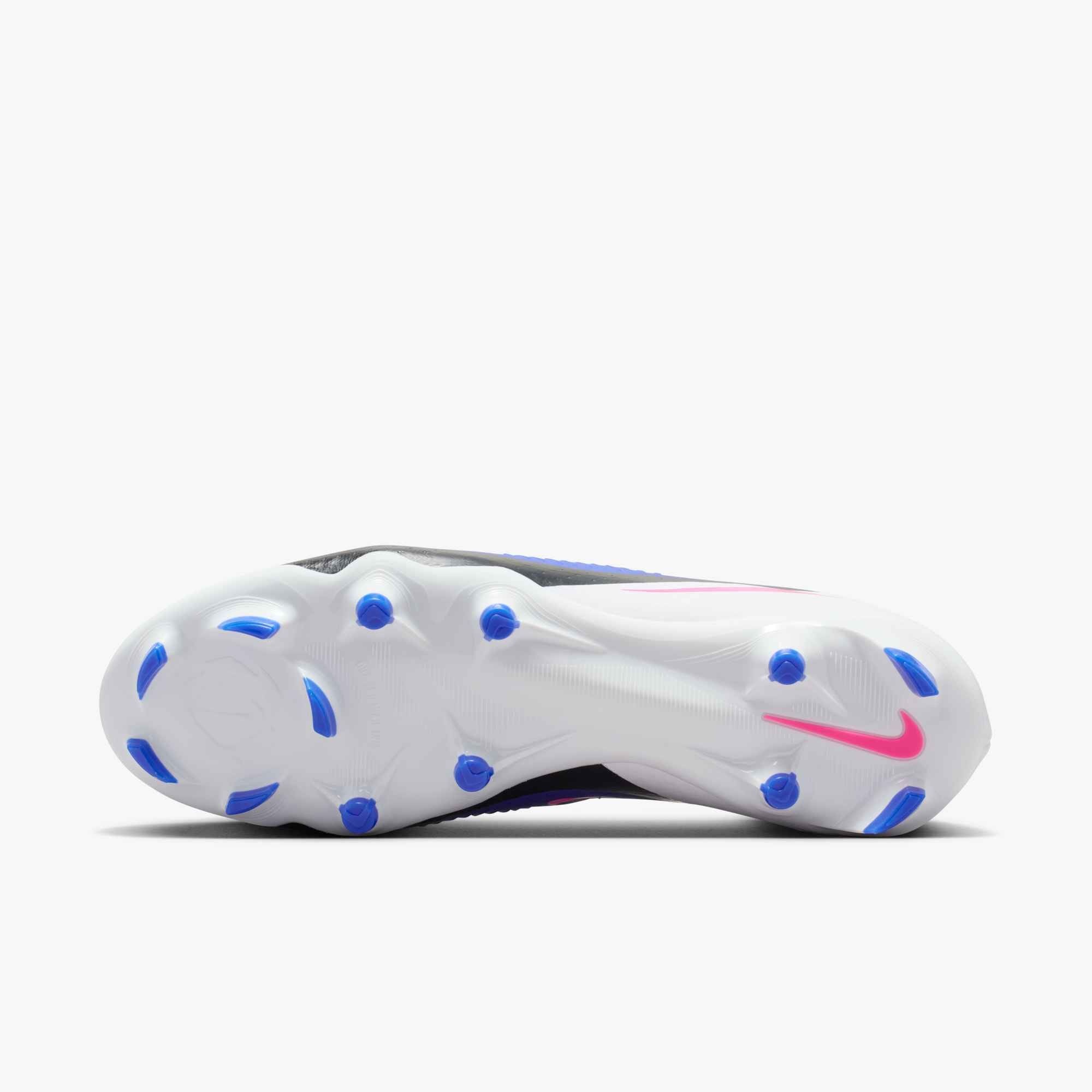 Nike Fußballschuh »PHANTOM 6 LOW ACAD FG/MG«  geeignet für feste Rasenböden