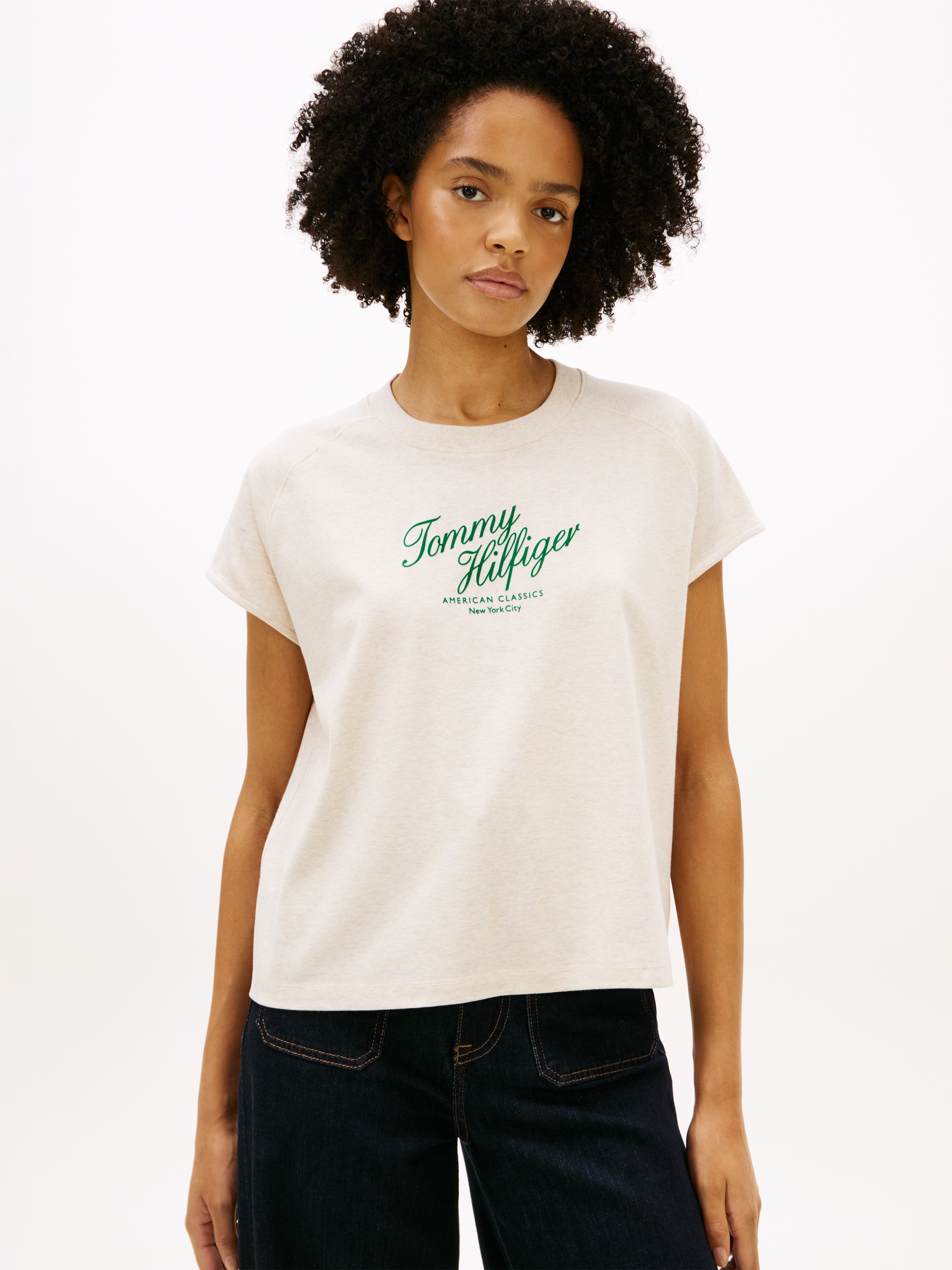 Tommy Hilfiger Kurzarmshirt "SEASONAL SCRIPT CAP SLV TEE" mit Raglanärmeln, günstig online kaufen