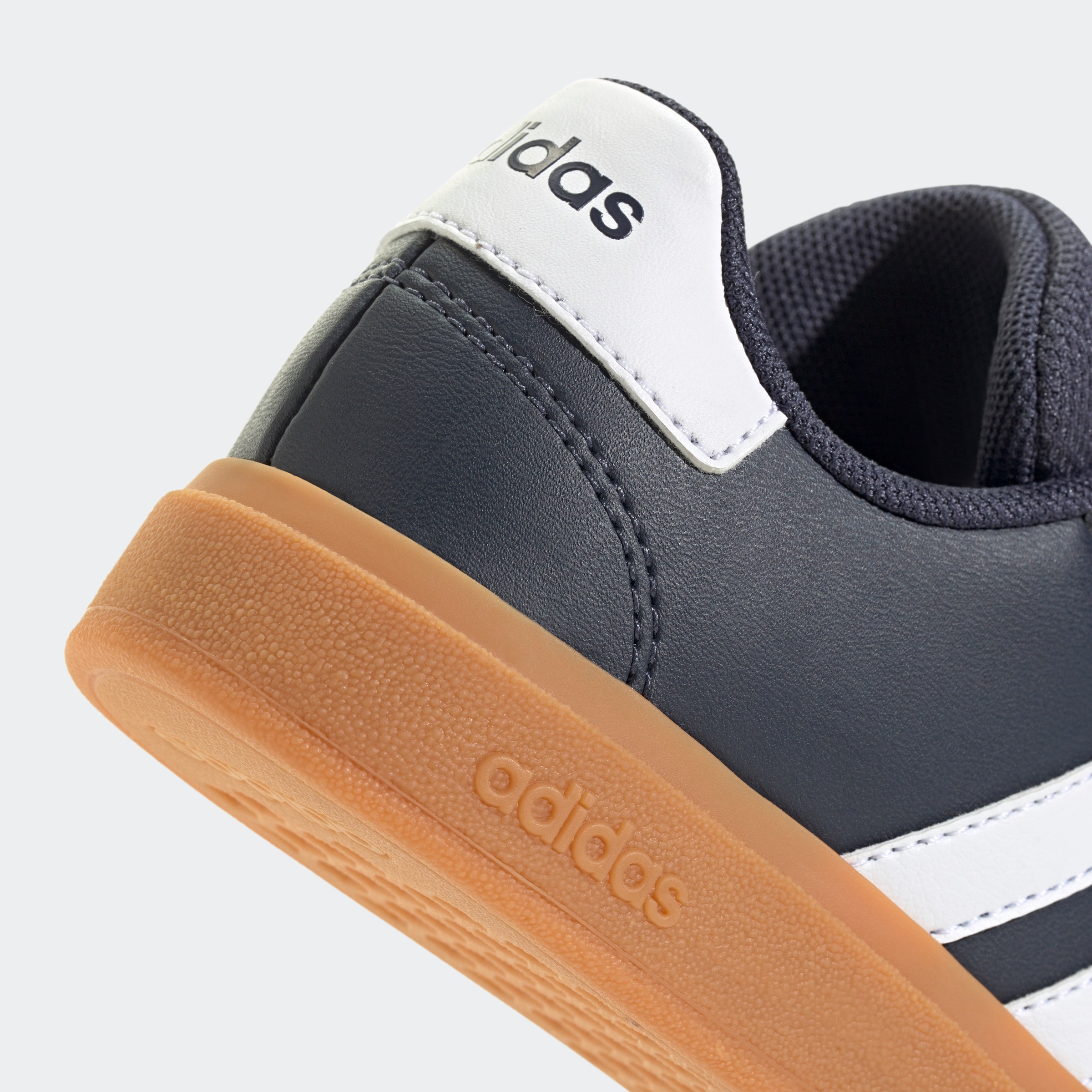 adidas Sportswear Sneaker »GRAND COURT LIFESTYLE TENNIS LACE-UP«, Design auf den Spuren des adidas Superstar