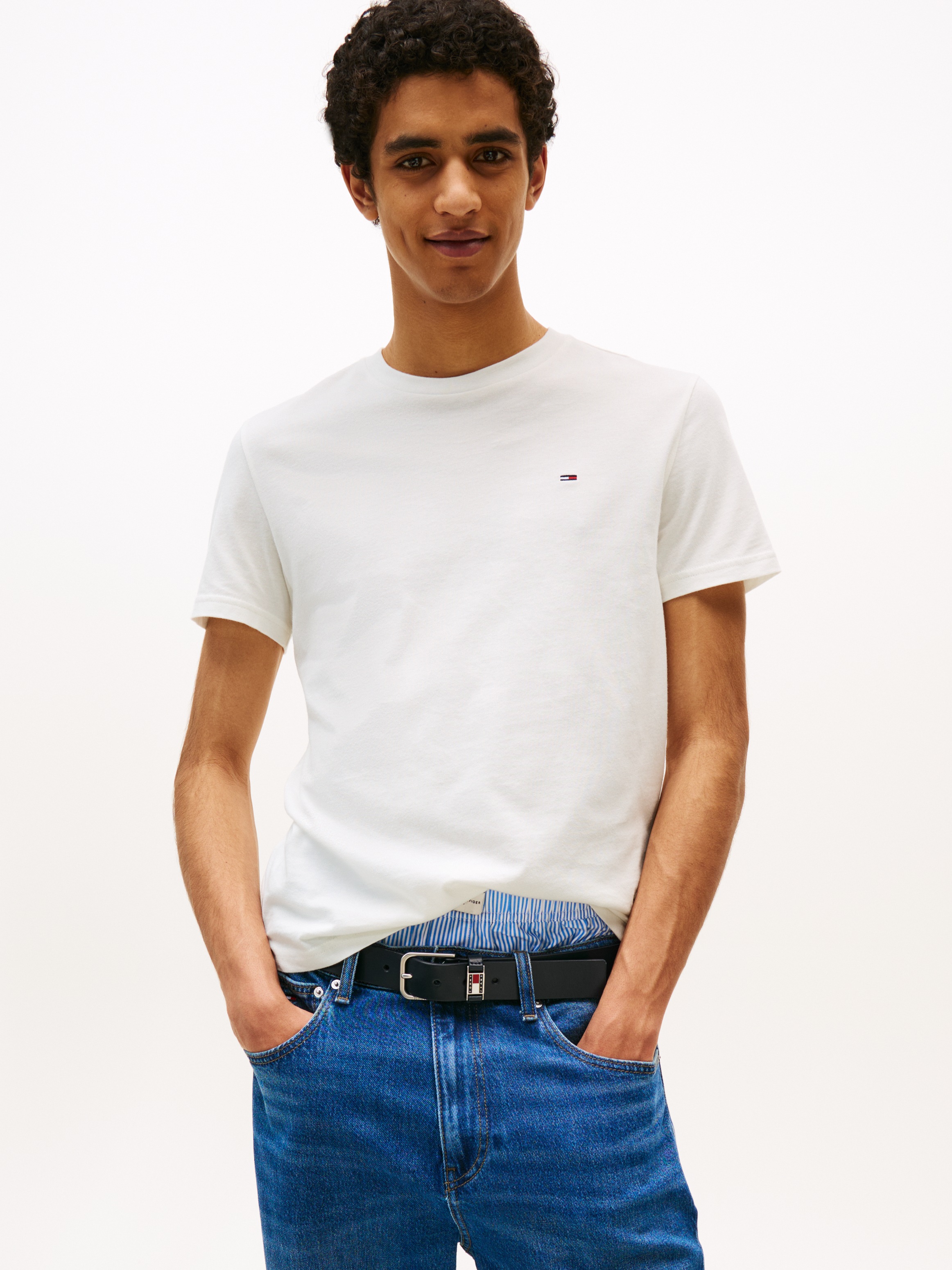 Tommy Jeans Rundhalsshirt »TJM XSLIM 2PACK JERSEY TEE EXT«, (Packung, 2er-Pack), Logostickerei, 2Pack