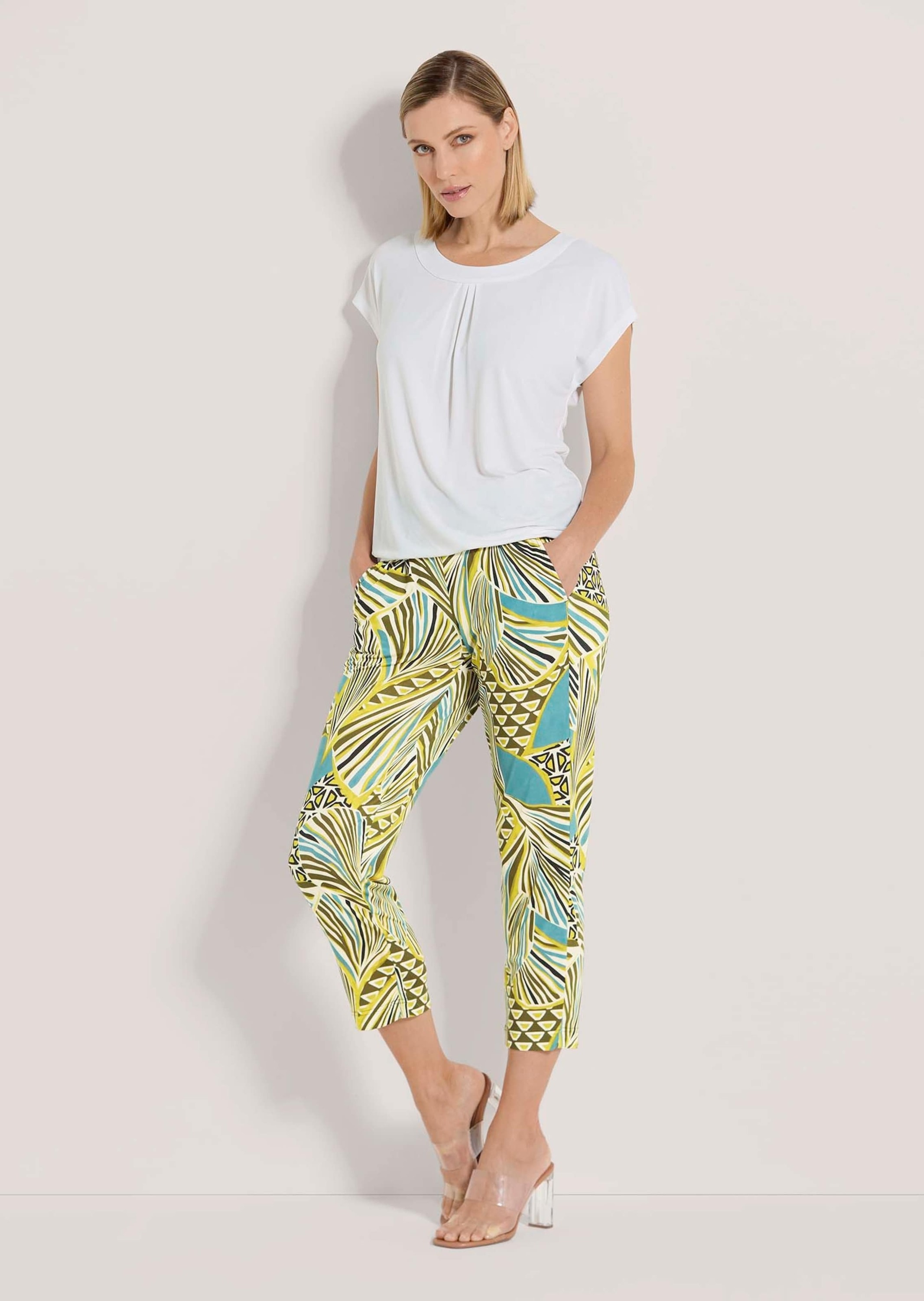 MADELEINE Kurzarmshirt »Shirt Leichtes Kurzarm-Shirt mit Rundhalsausschnitt«