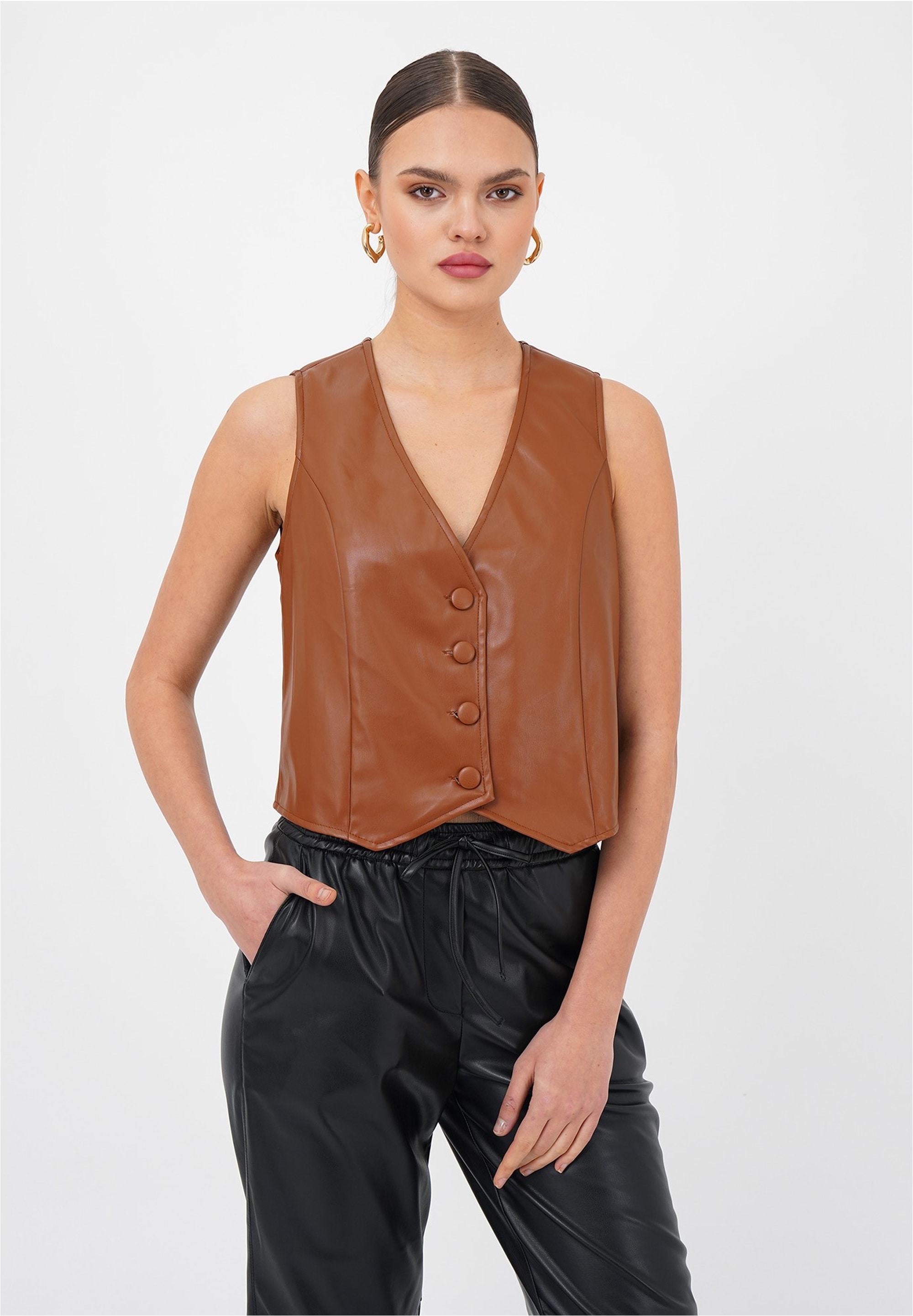 freshlions Softshellweste "Xena" 1 Stk. tlg. mit vertieftem V-Ausschnitt günstig online kaufen