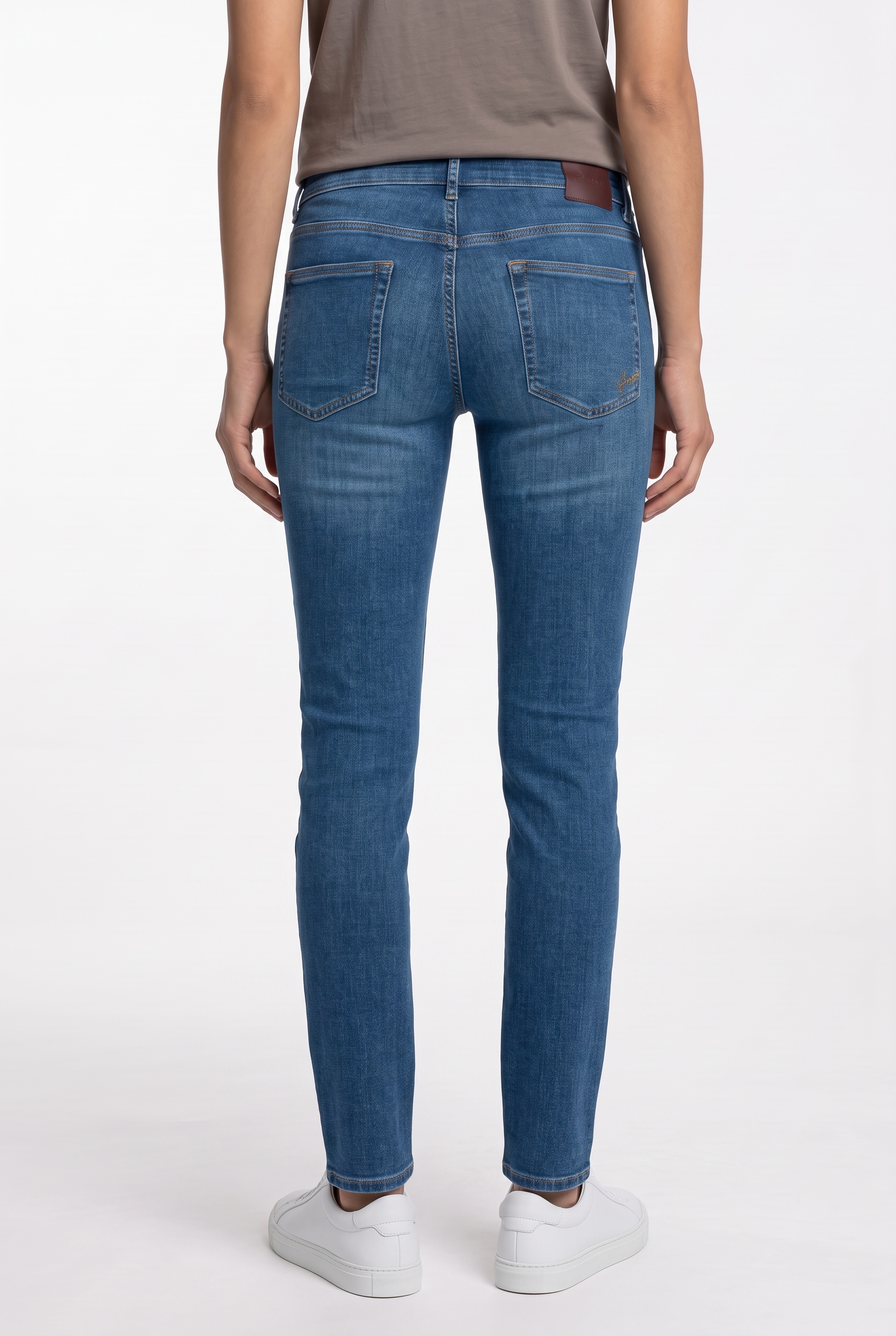BOSS ORANGE Slim-fit-Jeans »JACKIE MR 10.0 Premium Damenmode« mit mittlerem Bund, Power-Stretch-Denim