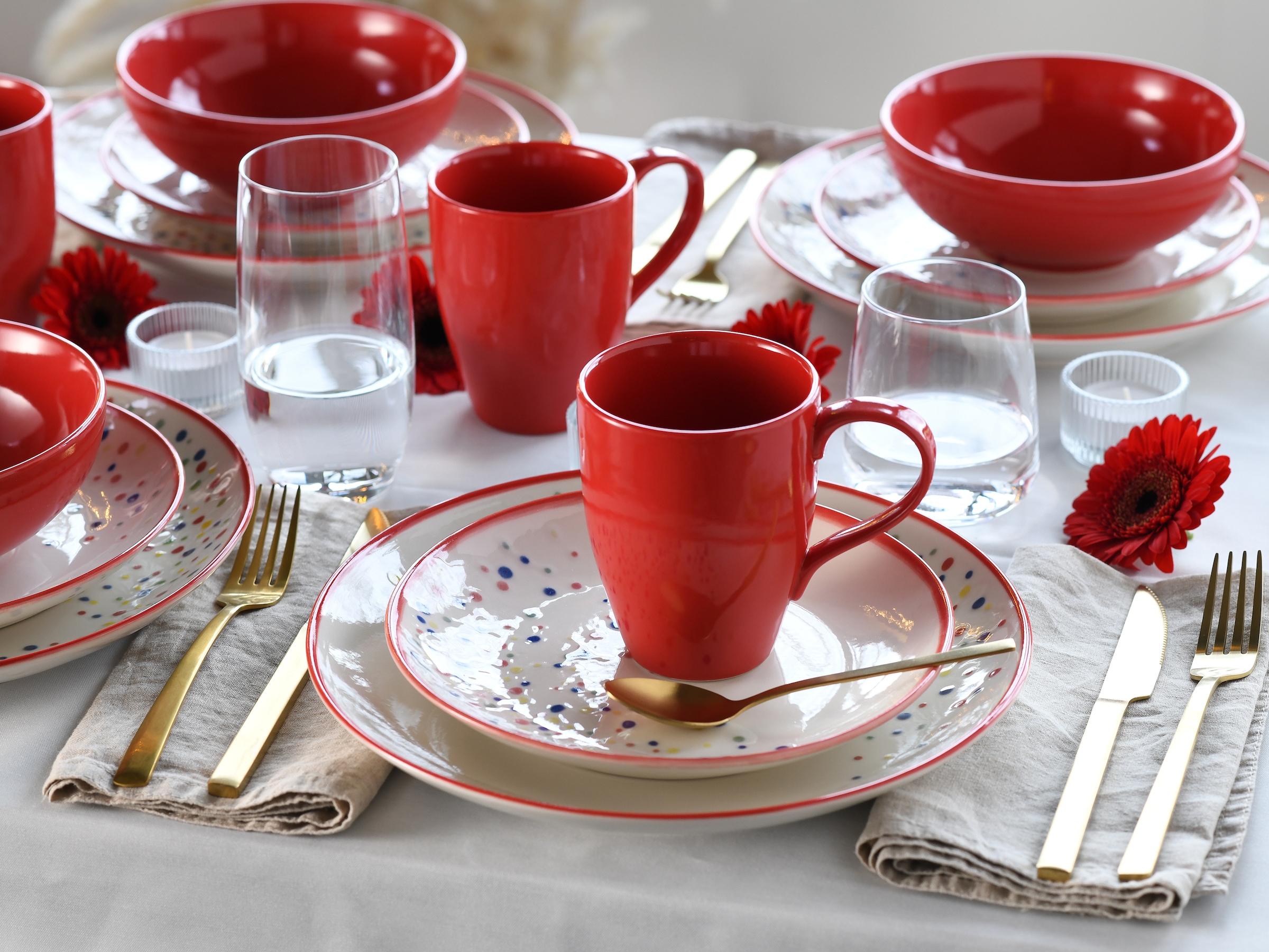 CreaTable Teller-Set »Joy, Tellerset 12-tlg.«, (Set, 12 tlg.), Unregelmäßige bunte Punkte, Gute Laune Geschirr, Frisch, Freundlich