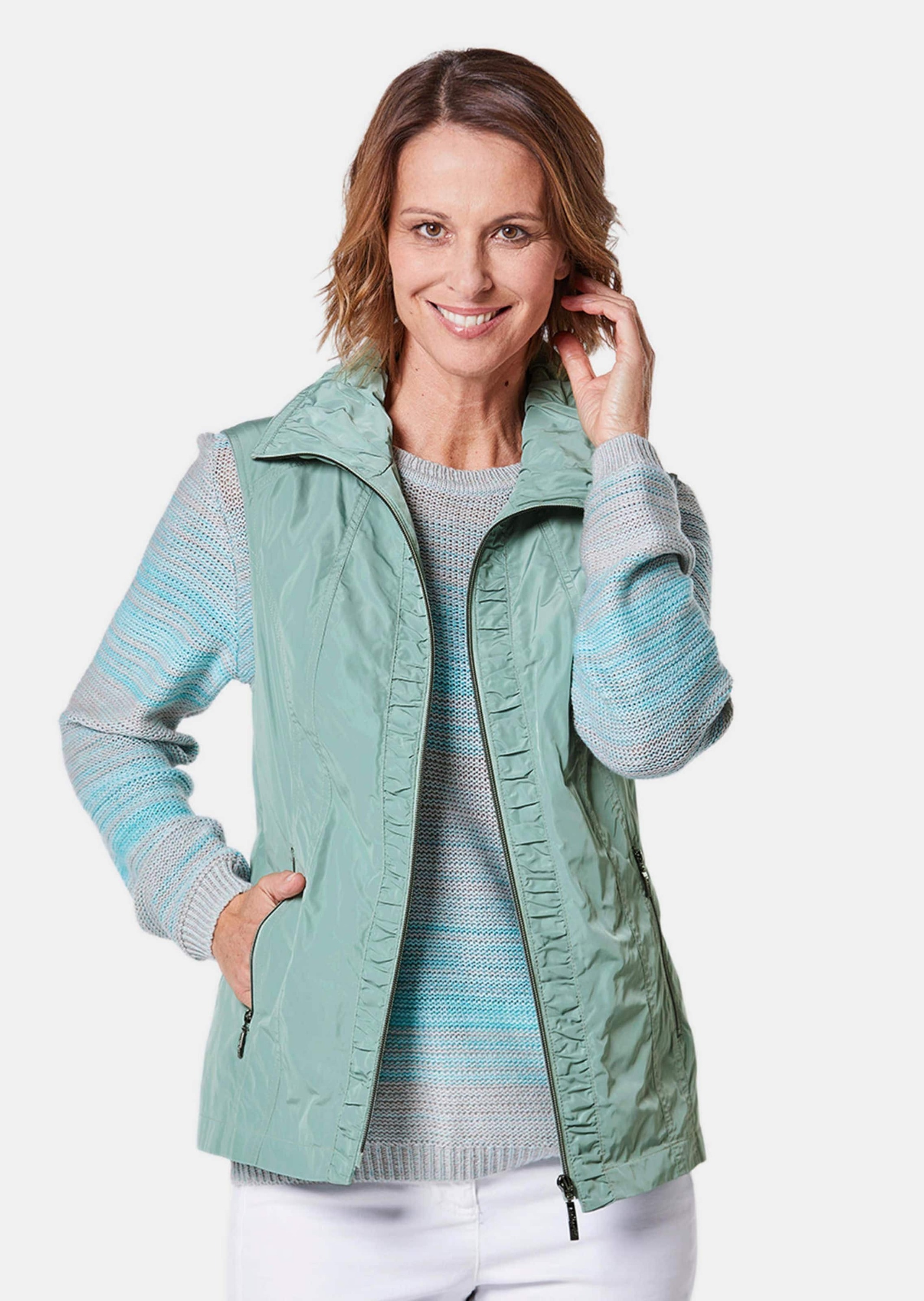 GOLDNER Kurzweste "Leichte Weste mit edlem Schimmer" Viele Nähte für eine p günstig online kaufen