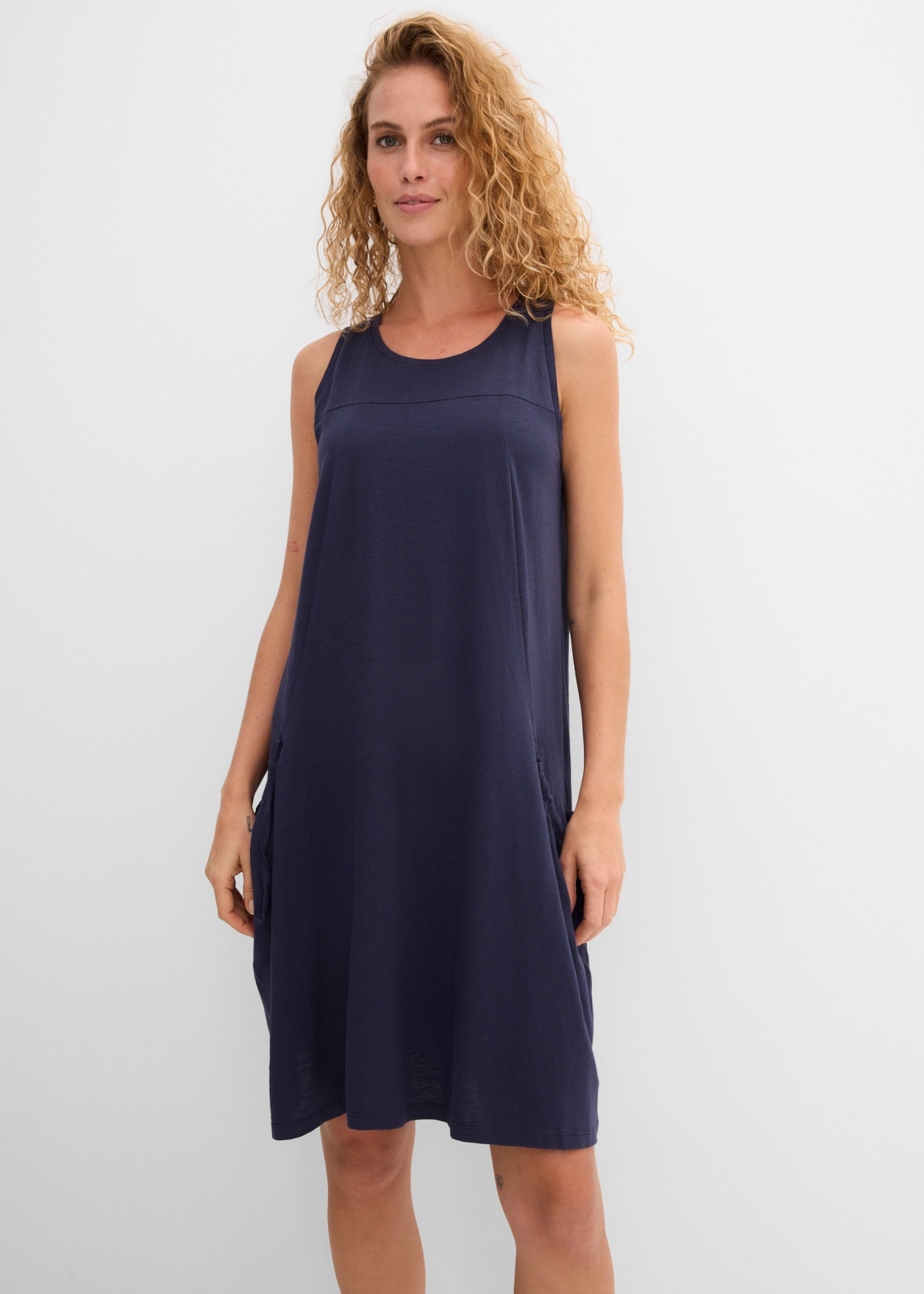 bonprix Jerseykleid »Baumwoll-Jerseykleid mit Taschen« für den Alltag, ärmellos, aus Baumwolle, in A-Linie, mit Taschen