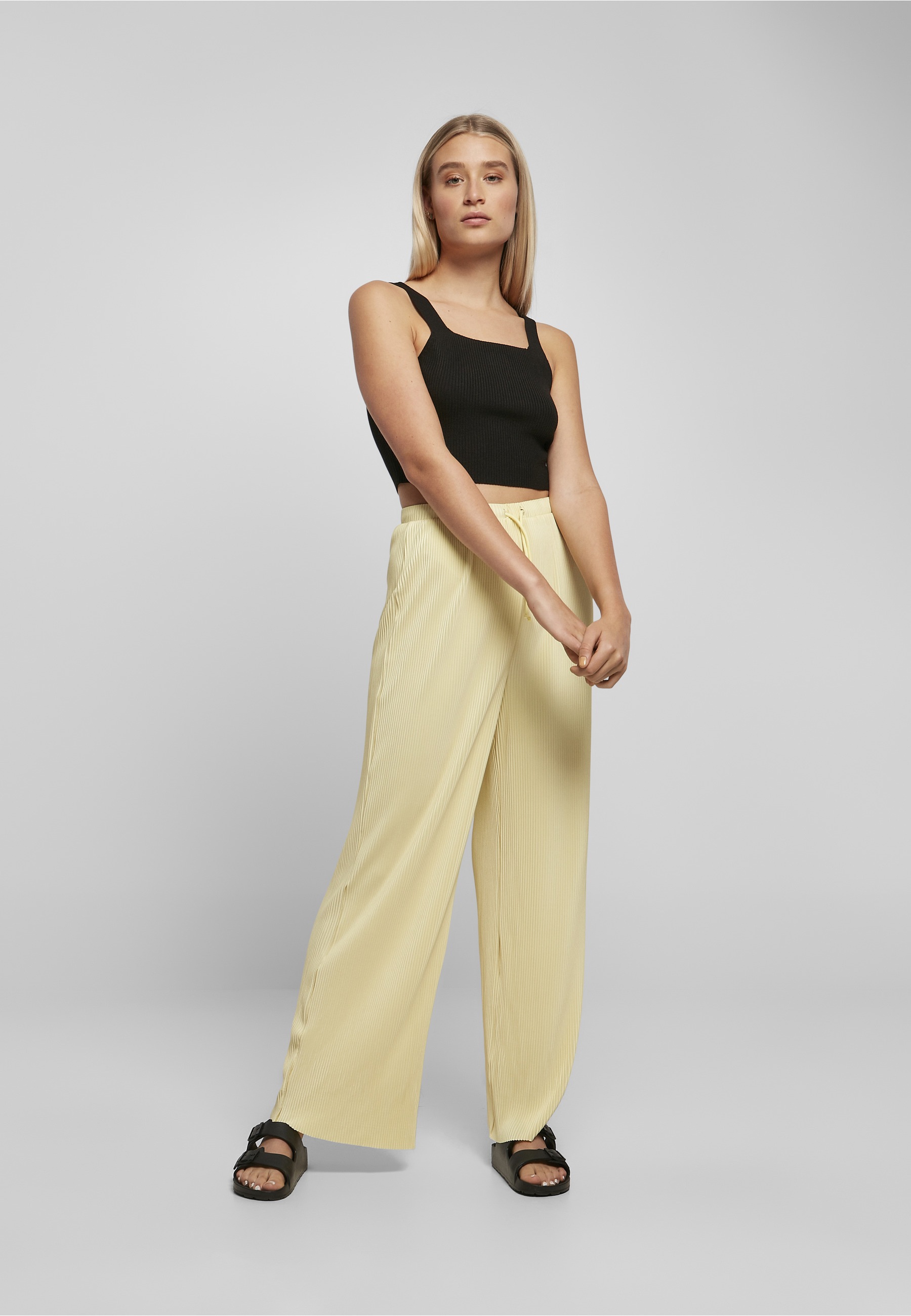 URBAN CLASSICS Stoffhose »Urban Classics Damen Ladies Plisse Pants«