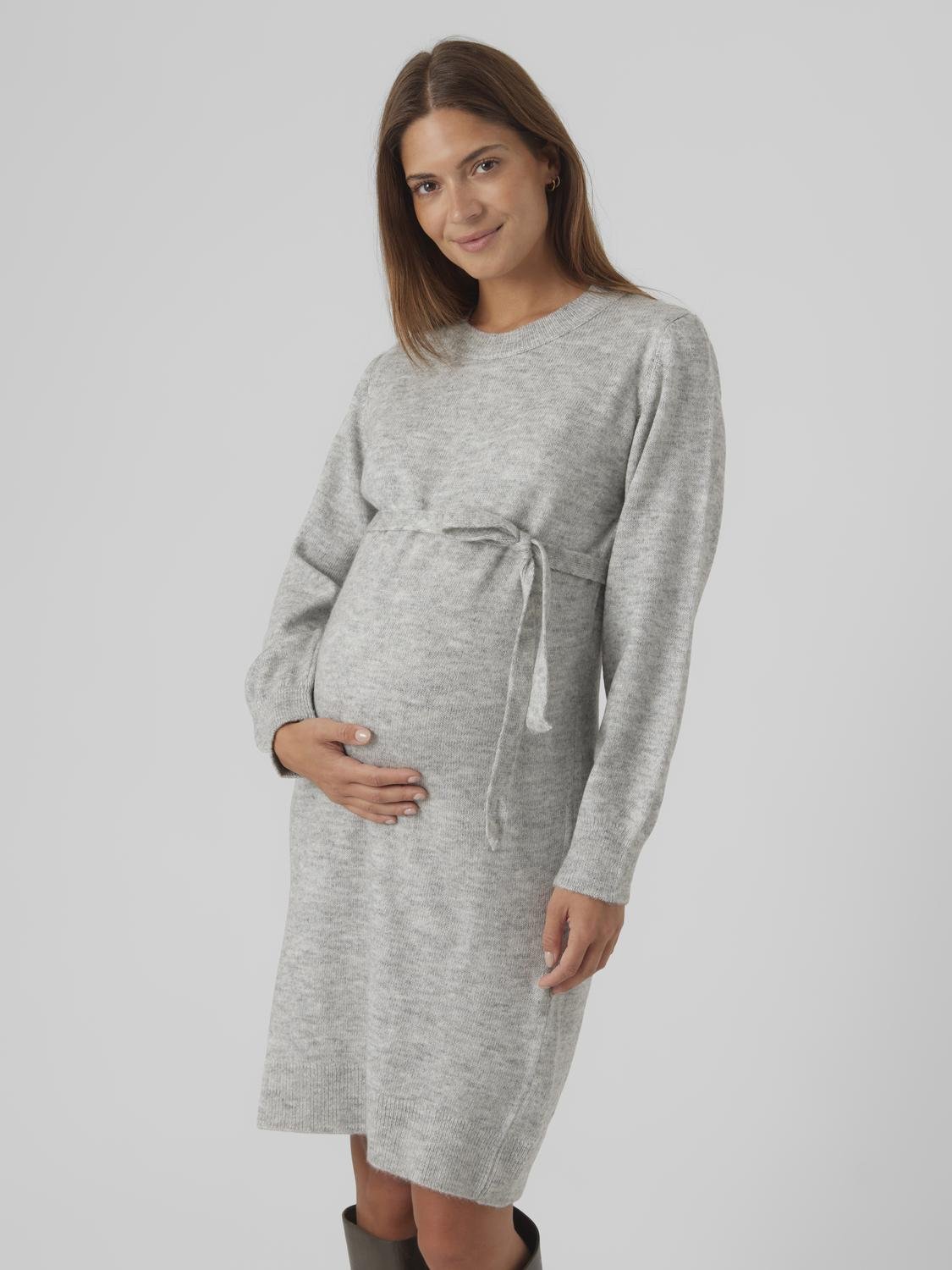 Mamalicious Umstandskleid "MLNEWANNE L/S ABK KNIT DRESS A. NOOS" Regular Fit, mit Rundhalsausschnitt, kurz, Langarm