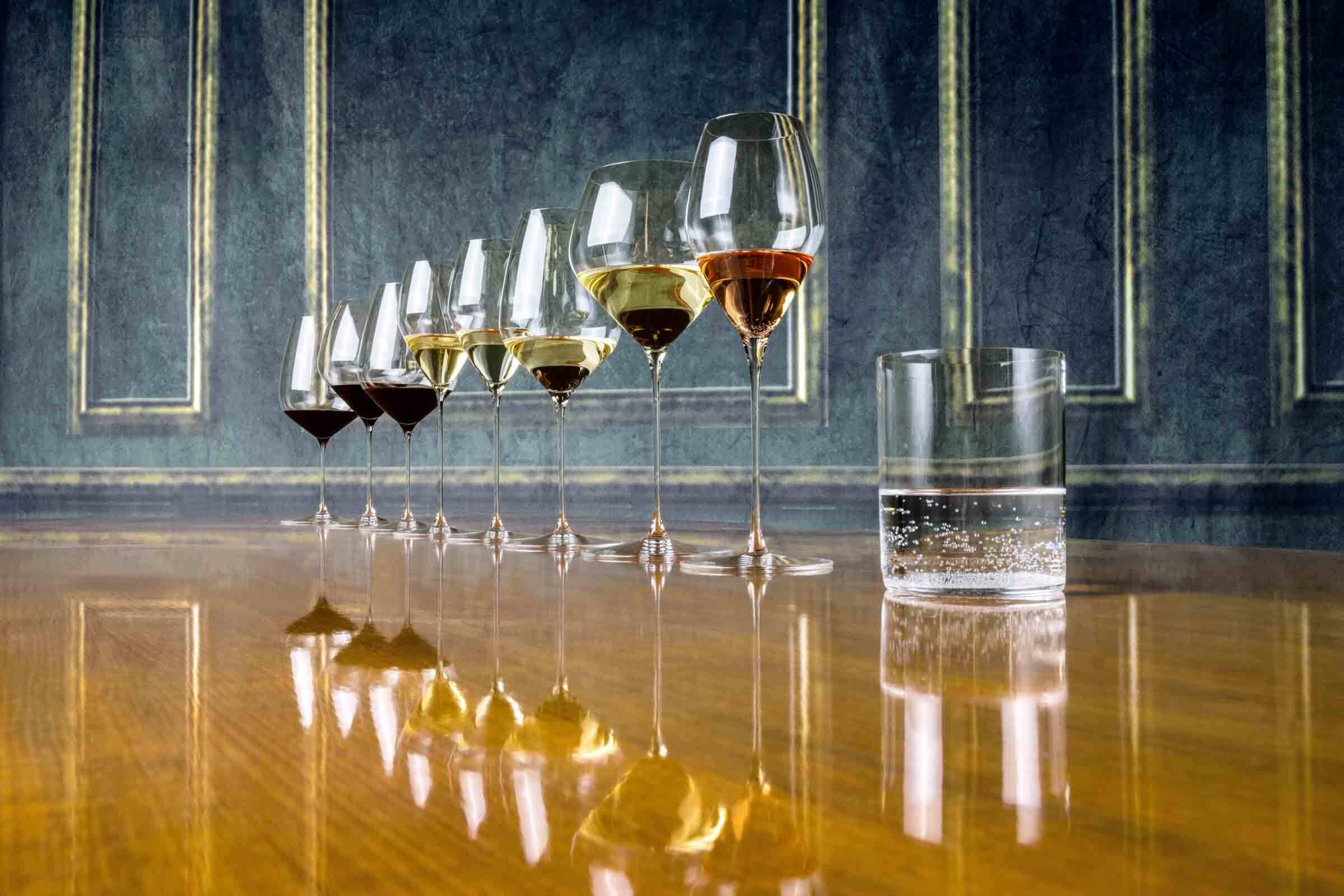 RIEDEL THE WINE GLASS COMPANY Weinglas »Rosé Weingläser + Poliertuch Veloce 347 ml 2er Set transparent«