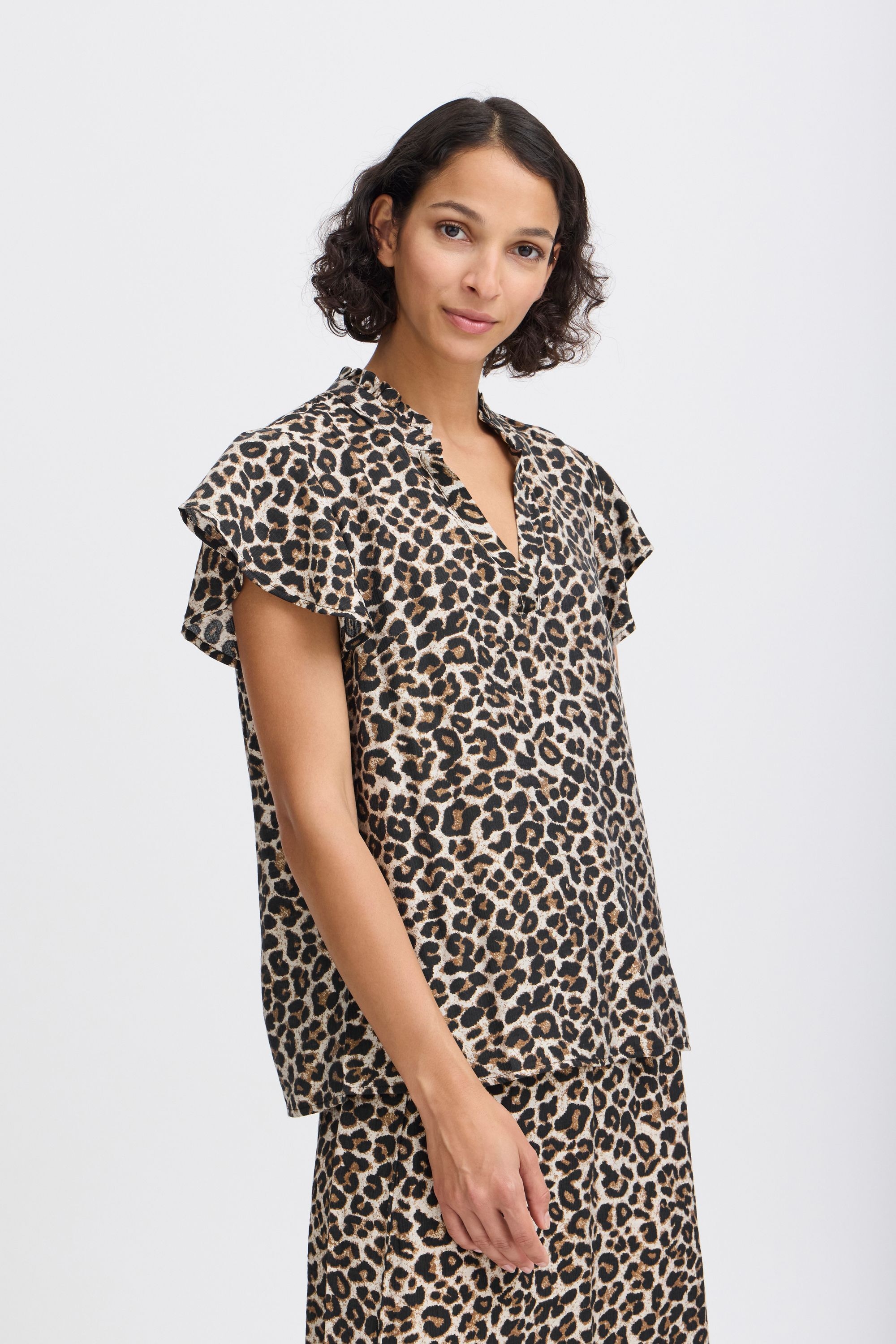 b.young Kurzarmbluse »Kurzarmbluse BYHINVA LEOPARD BLOUSE 2 -«