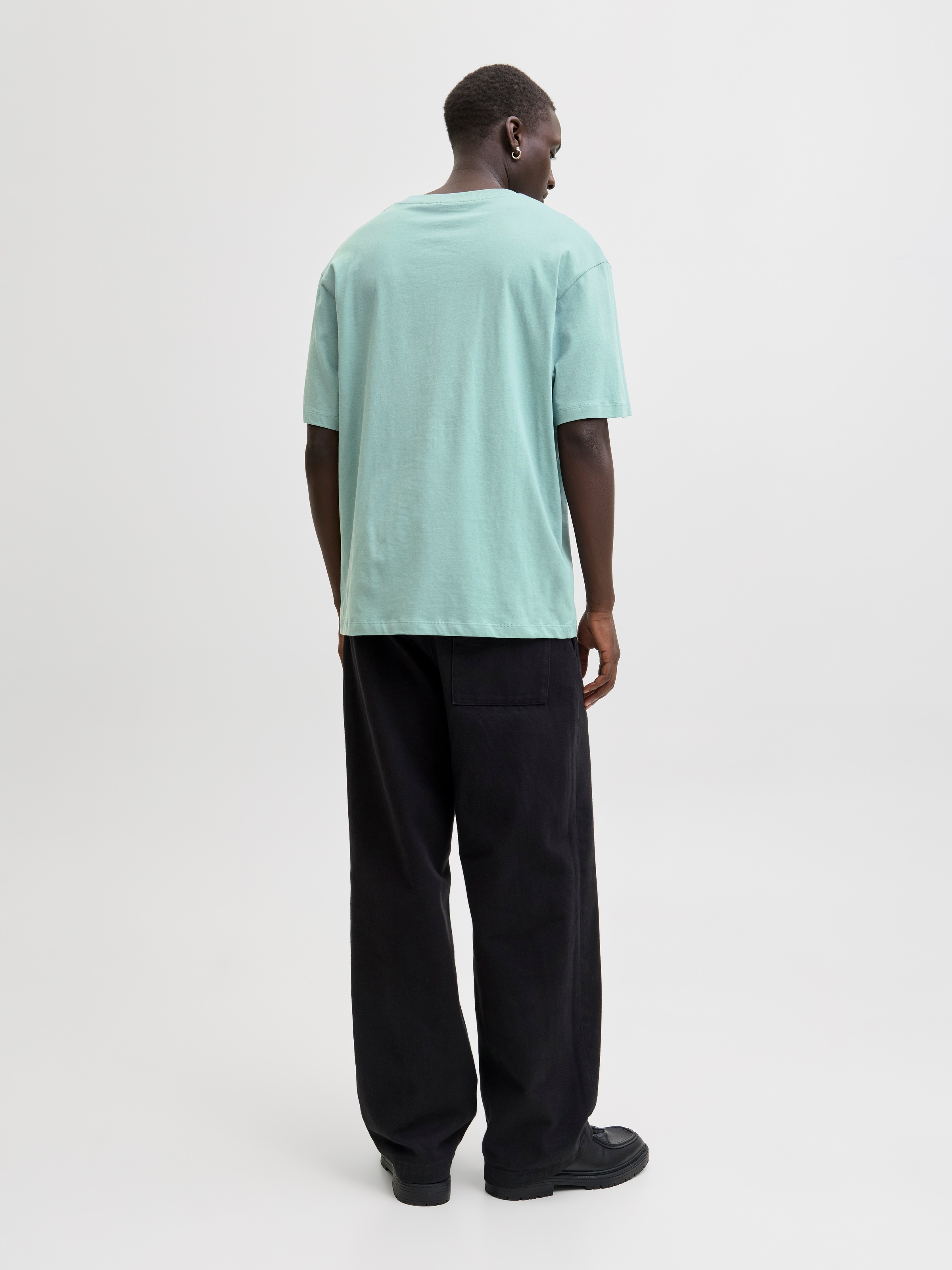 Jack & Jones »JJEBRADLEY Oversize T-Shirt mit klassischem Rundhalsausschnitt« mit gekämmten Jersey