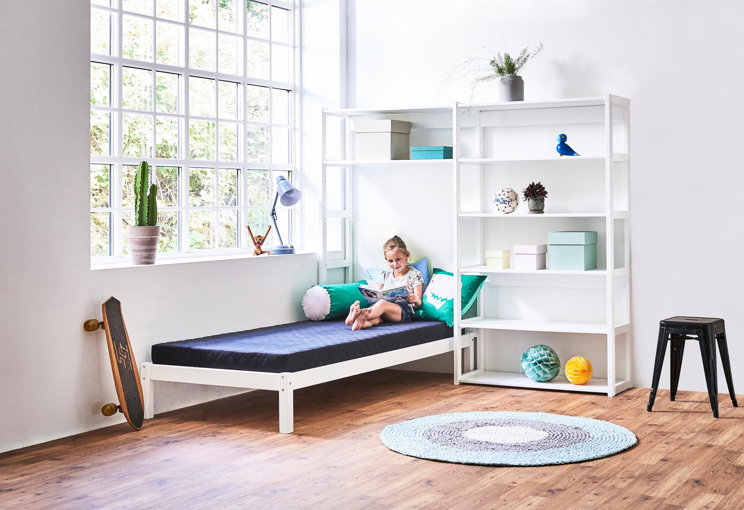 Hoppekids Jugendzimmer-Set »STOREY«, (Set, 16 St., Kinderbett, Rollrost, Schaummatratze, Regalsystem, 8 Einlegeböden)