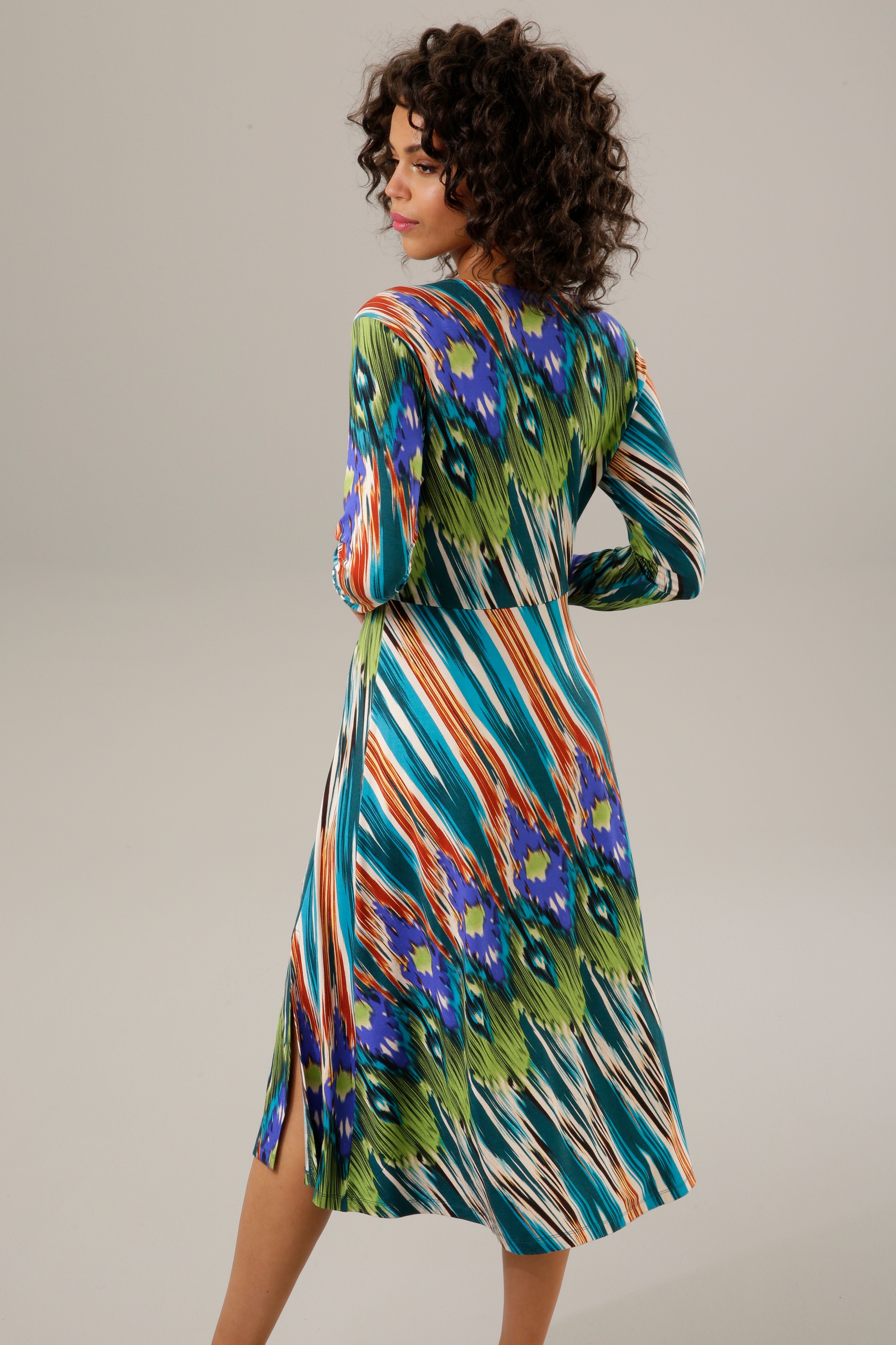 Aniston CASUAL Jerseykleid, mit farbenfrohem - jedes NEUE kaufen Unikat | ein KOLLEKTION Ethno-Druck Teil - BAUR