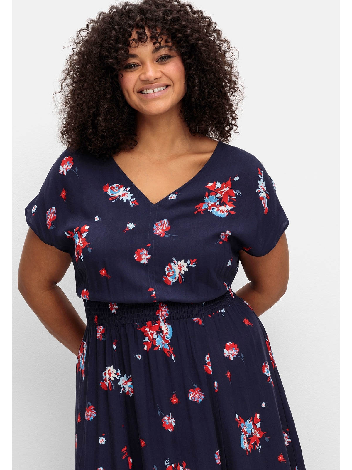 Sheego Maxikleid »Große Größen«, mit Alloverdruck und gesmokter Taille