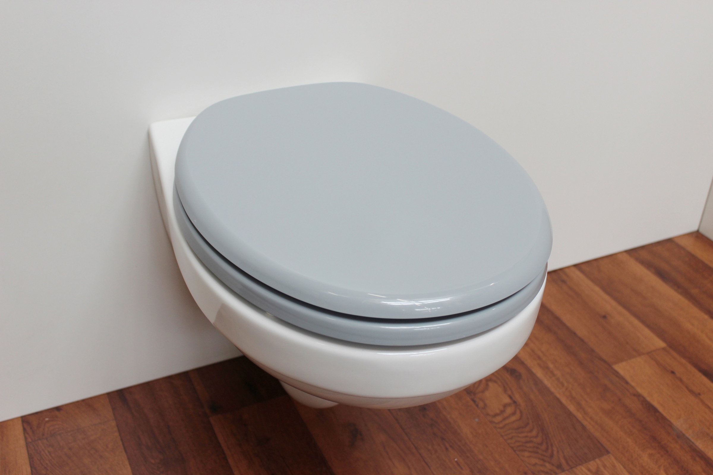 ADOB WC-Sitz »Capri«, mit Messing verchromten Scharnieren