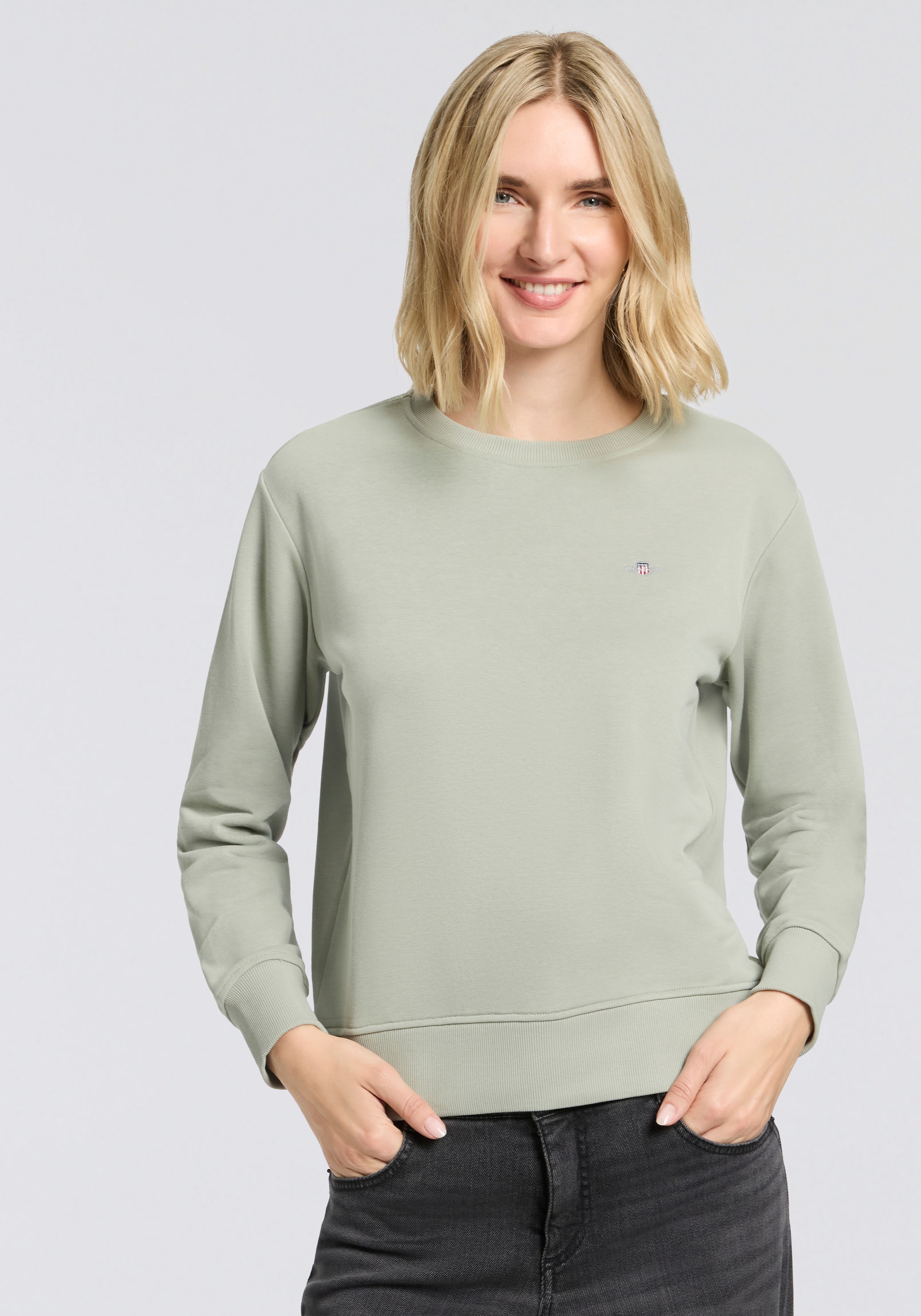 Gant Sweatshirt "SHIELD C-NECK SWEAT" Grafische GANT-Stickerei auf der Brus günstig online kaufen