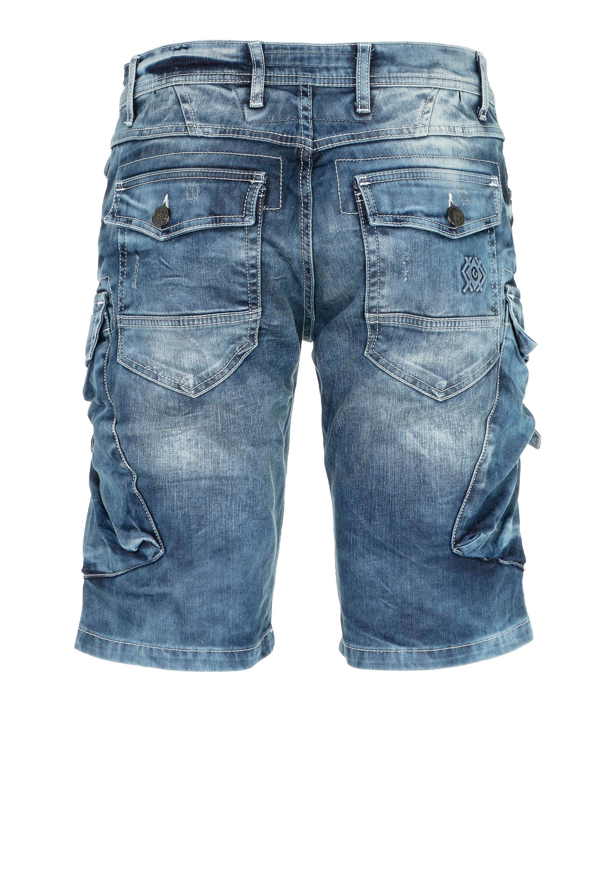 Cipo & Baxx Shorts, mit lässigem Rippenmuster