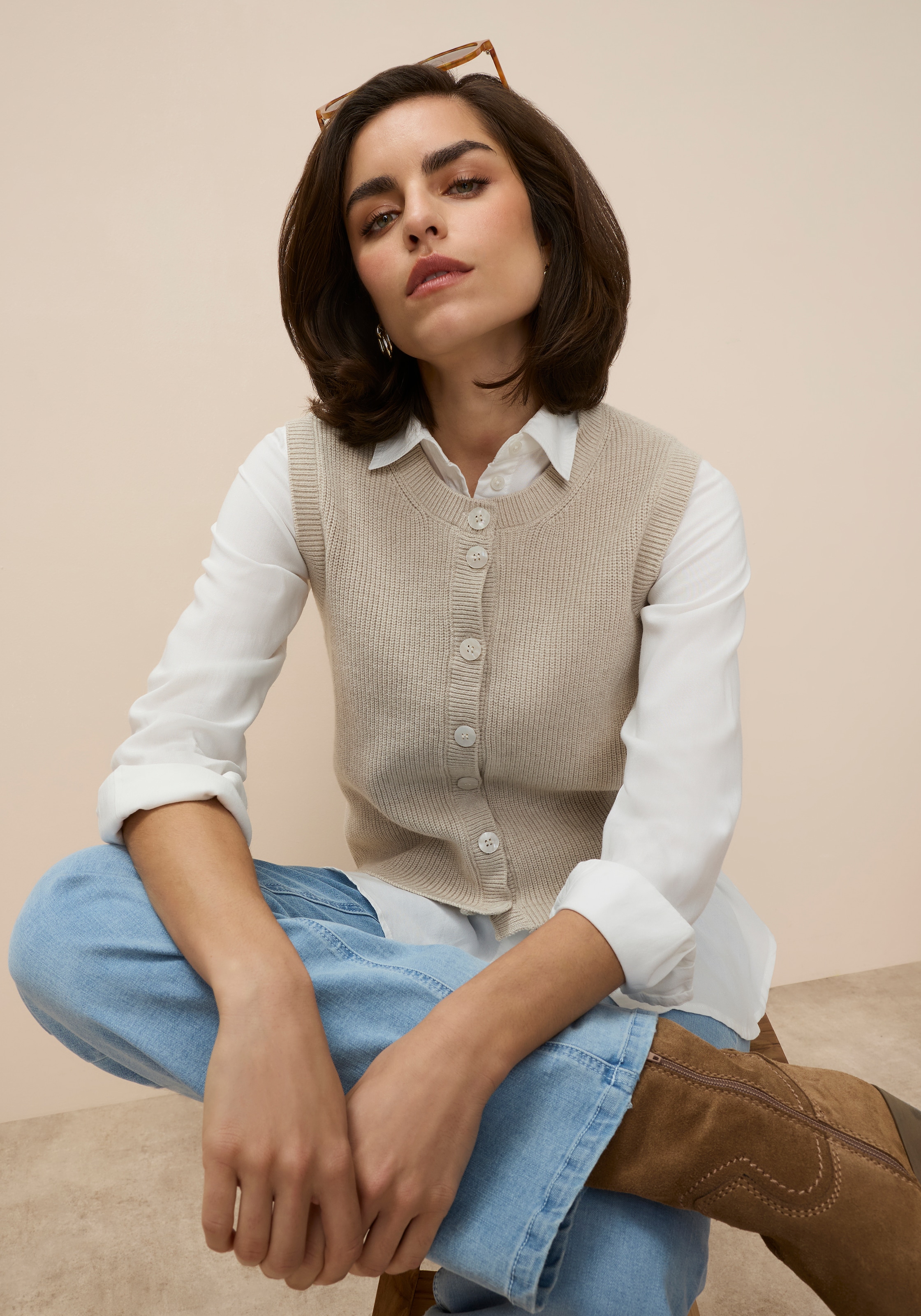 Tamaris Kurzarmpullover mit trendigem Schnitt und Knopfleiste günstig online kaufen