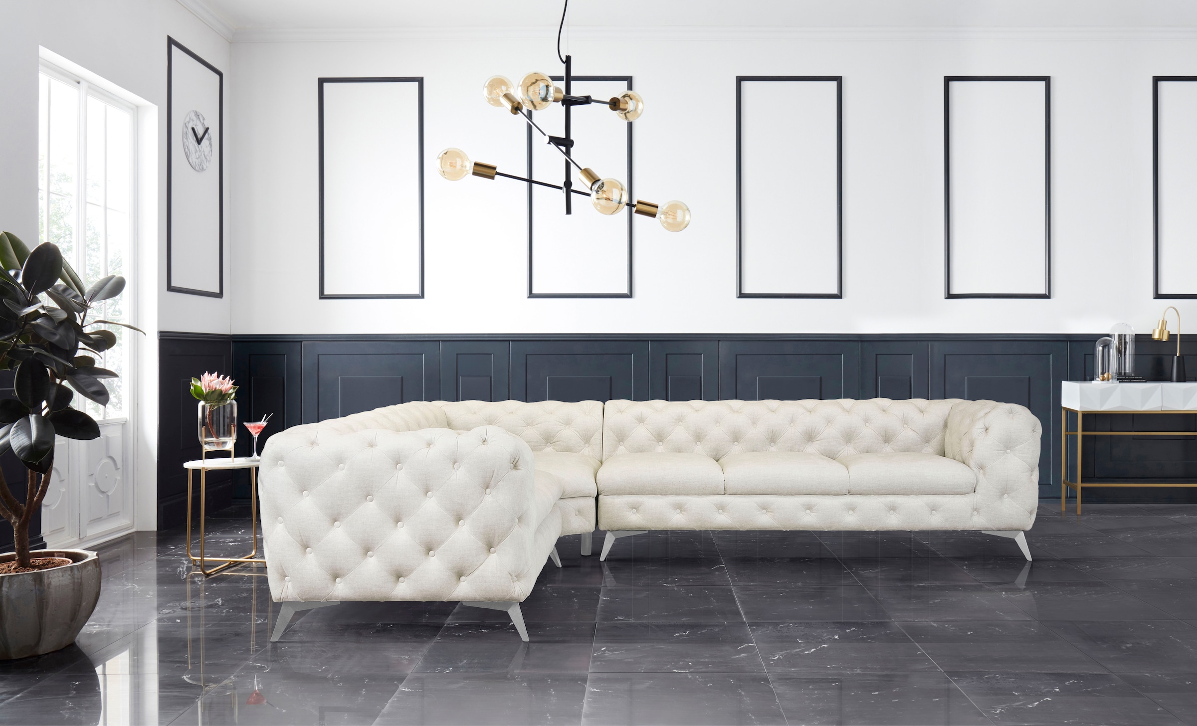 Leonique Chesterfield-Sofa »Ecksofa GLYNIS L-Form mit Wellenunterfederung, Maße B/T/H 323/264/75cm«, aufwändige Knopfheftung, moderne Chesterfield Optik, Fußfarbe wählbar
