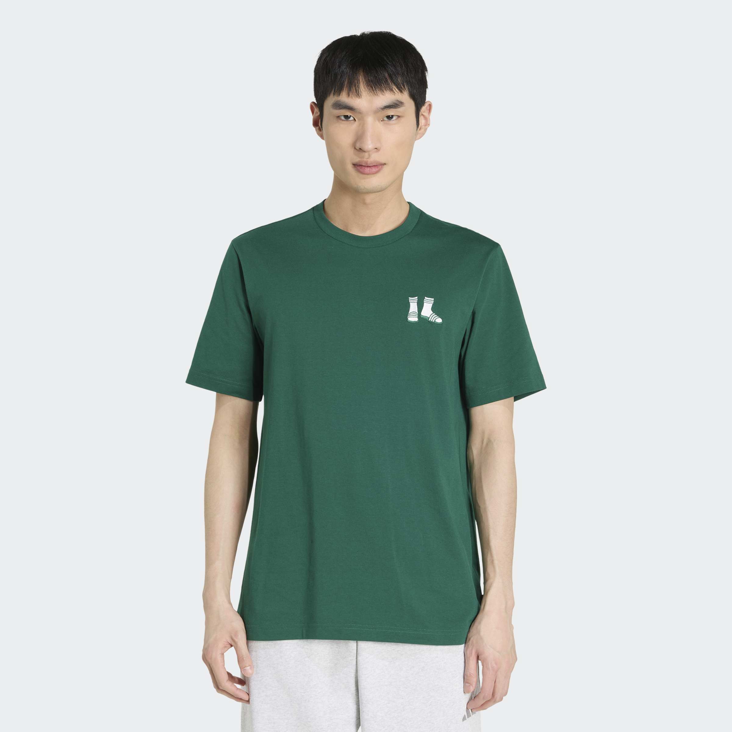 adidas Sportswear T-Shirt "M EMB SLIDES T" mit Rundhalsausschnitt, ohne Verschluss, sportlicher Stil