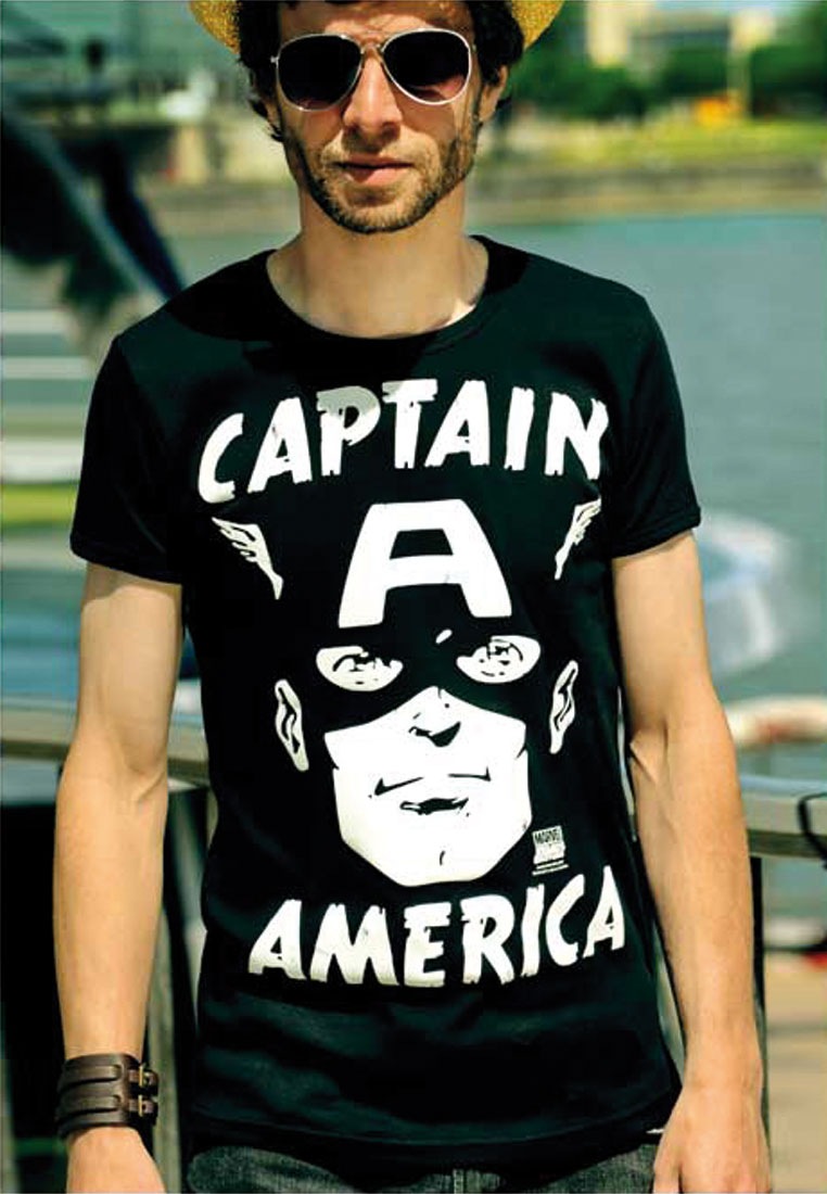 LOGOSHIRT T-Shirt »Captain America - Portrait«, mit Captain America-Print