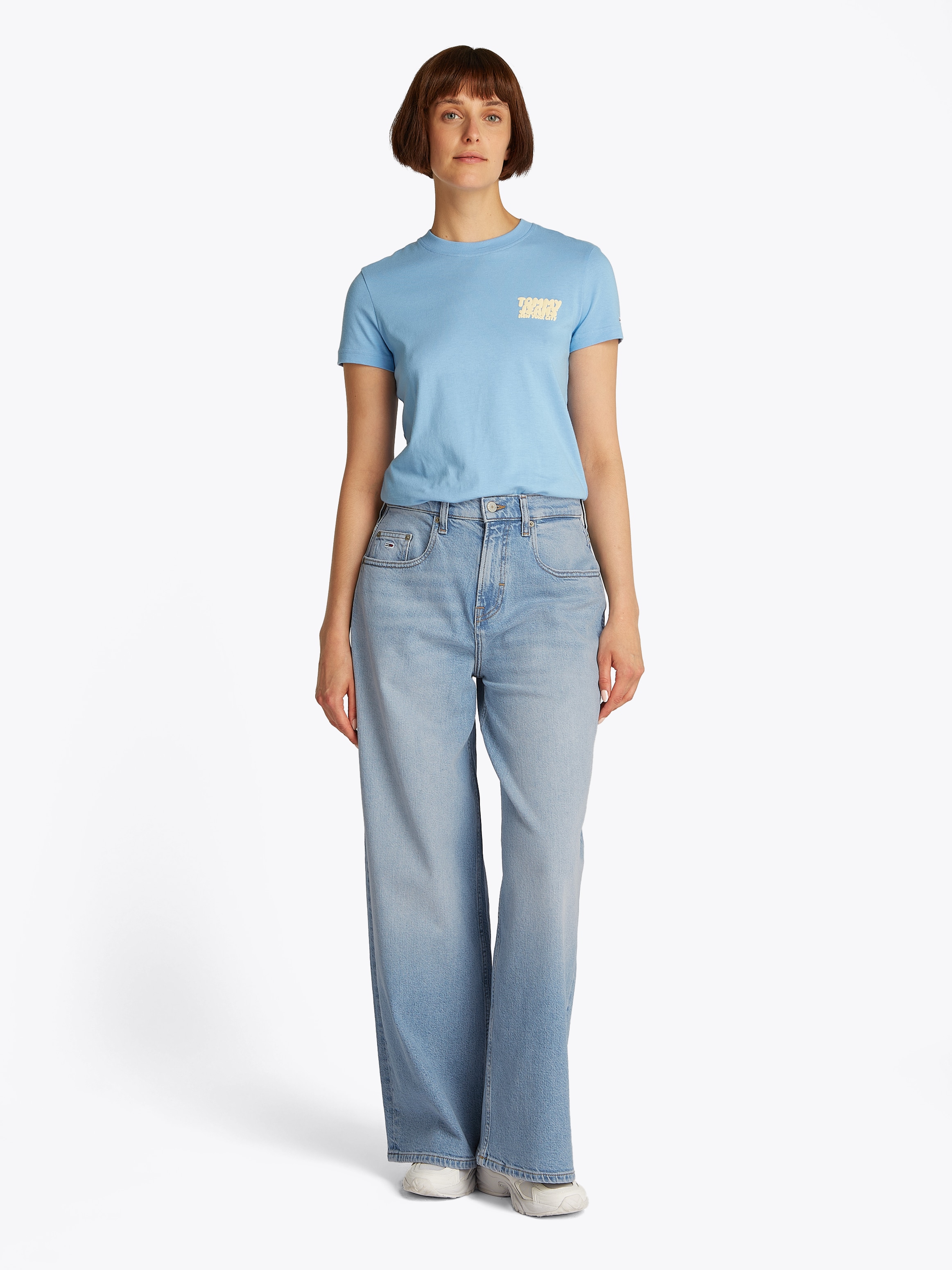 Tommy Jeans Loose-fit-Jeans »Charlie Mid Rise Lose Wide«, mit Logostickerei