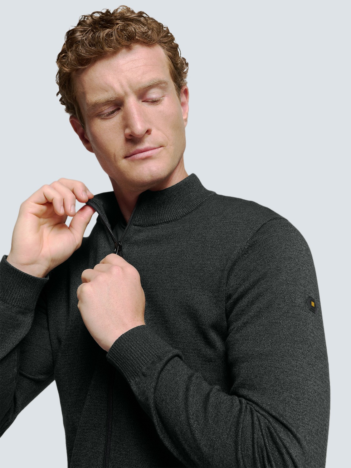 NO EXCESS Rundhalspullover »No Excess Zweifarbige Strickjacke von Timeless Basics«