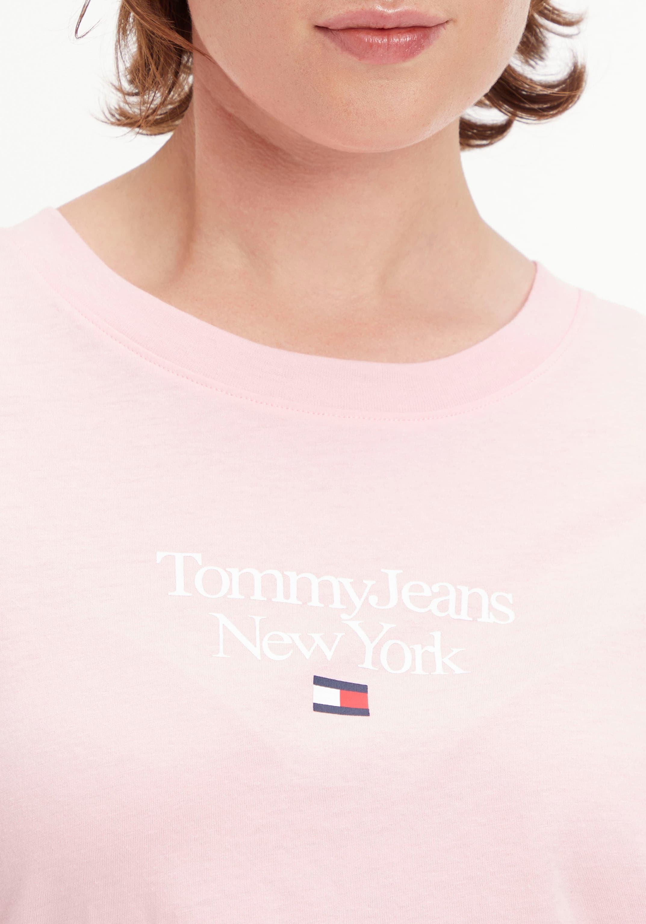 CRV REG SIZE Jeans SS«, BAUR Jeans PLUS Tommy Curve 1 | Markenlabel tlg.), ESSENTIAL CURVE,mit Tommy für bestellen »TJW Kurzarmshirt LOGO (1