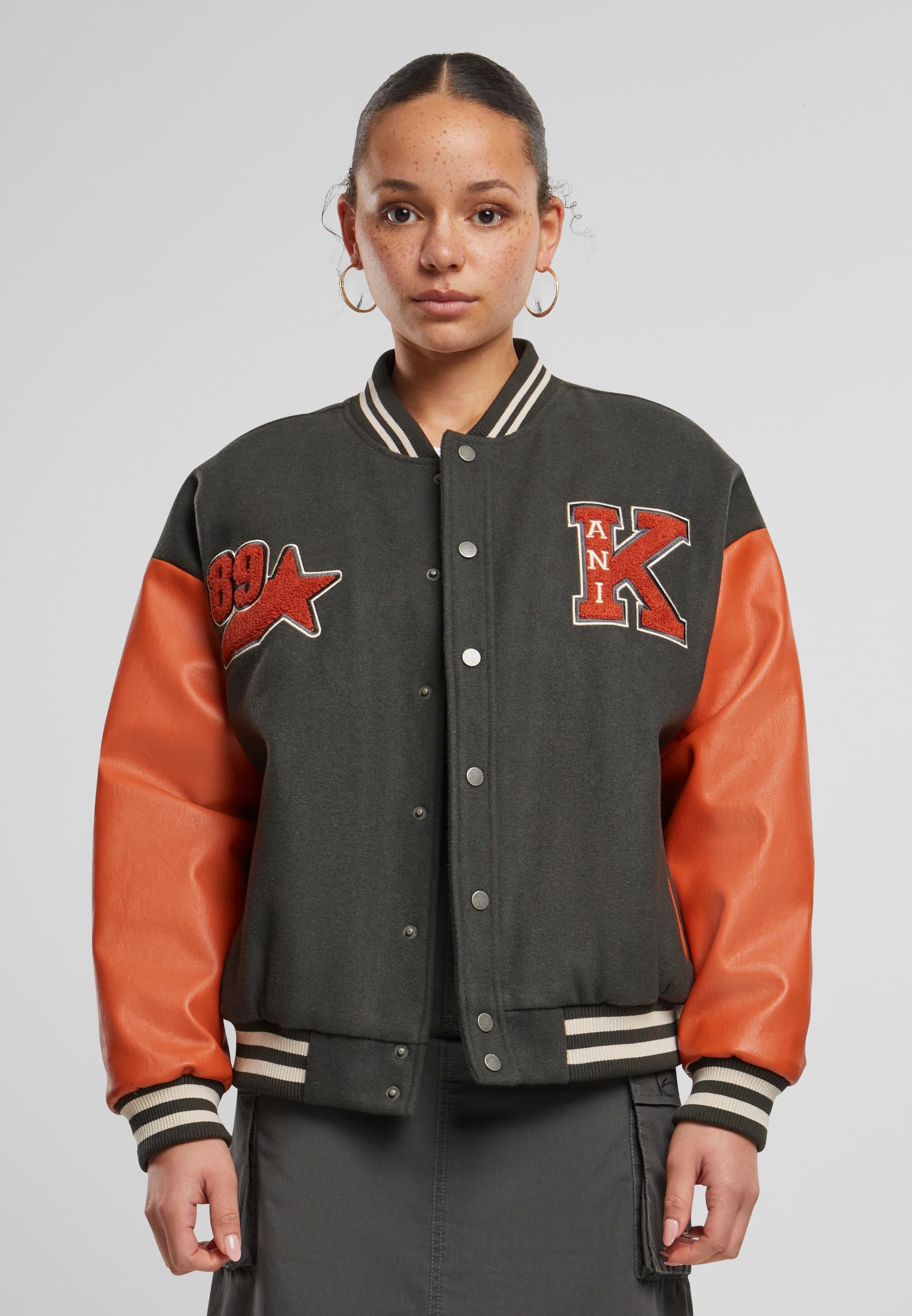 Karl Kani Collegejacke »Karl Kani Karl Kani Retro Patch Star Logo OS College Jacket«, (1 St.), ohne Kapuze