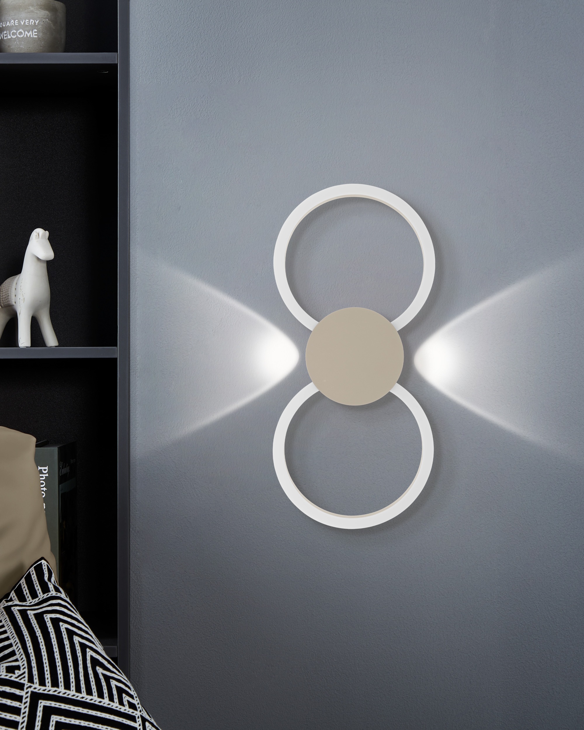 EGLO Deckenleuchte »VENTICELLO 1 Deckenlampe - Alu - LED;LED - 20W;0,91W - IP20« LED-Modul 1 Stk. Warmweiß Wohzimmerlampe, Esszimmerlampe, Flur, Schlafzimmer, L66 x B30 x H5 cm