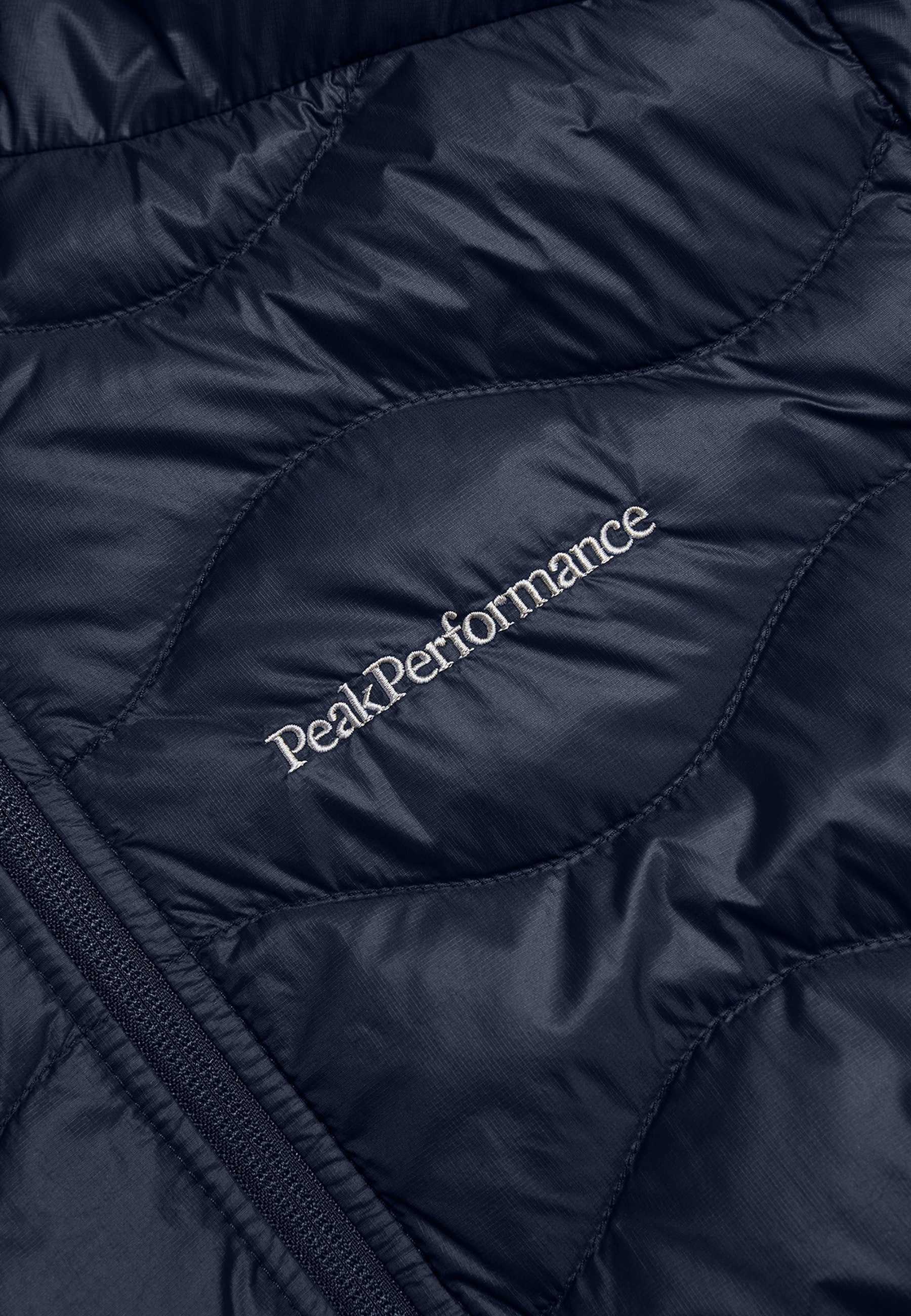 Peak Performance Daunenjacke »M Helium Down Jacket« mit sportivem Design