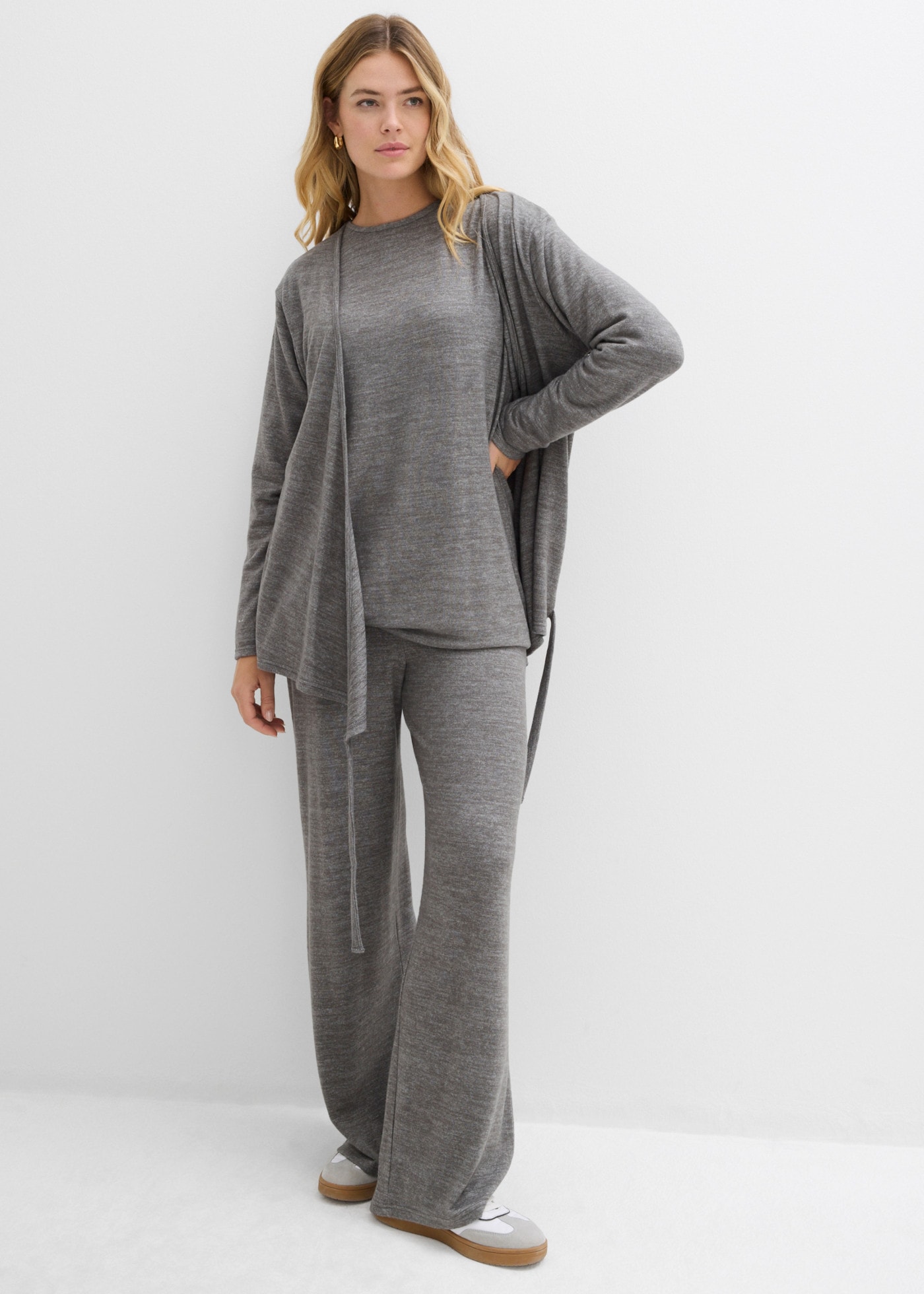 bonprix Longsweatshirt , mit hüftbedeckender Länge, Oversize-Passform
