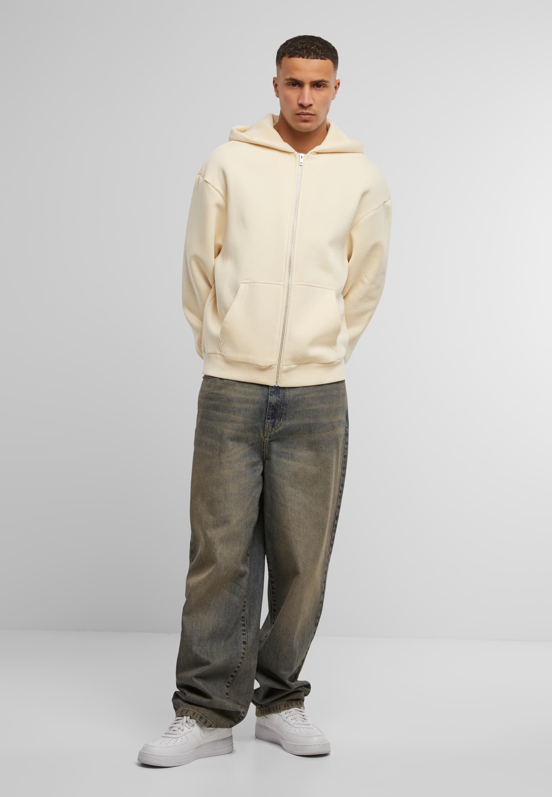 Upscale by Mister Tee Sweatjacke »Upscale by Mister Tee One Step Away Fluffy Zip Hoody«
