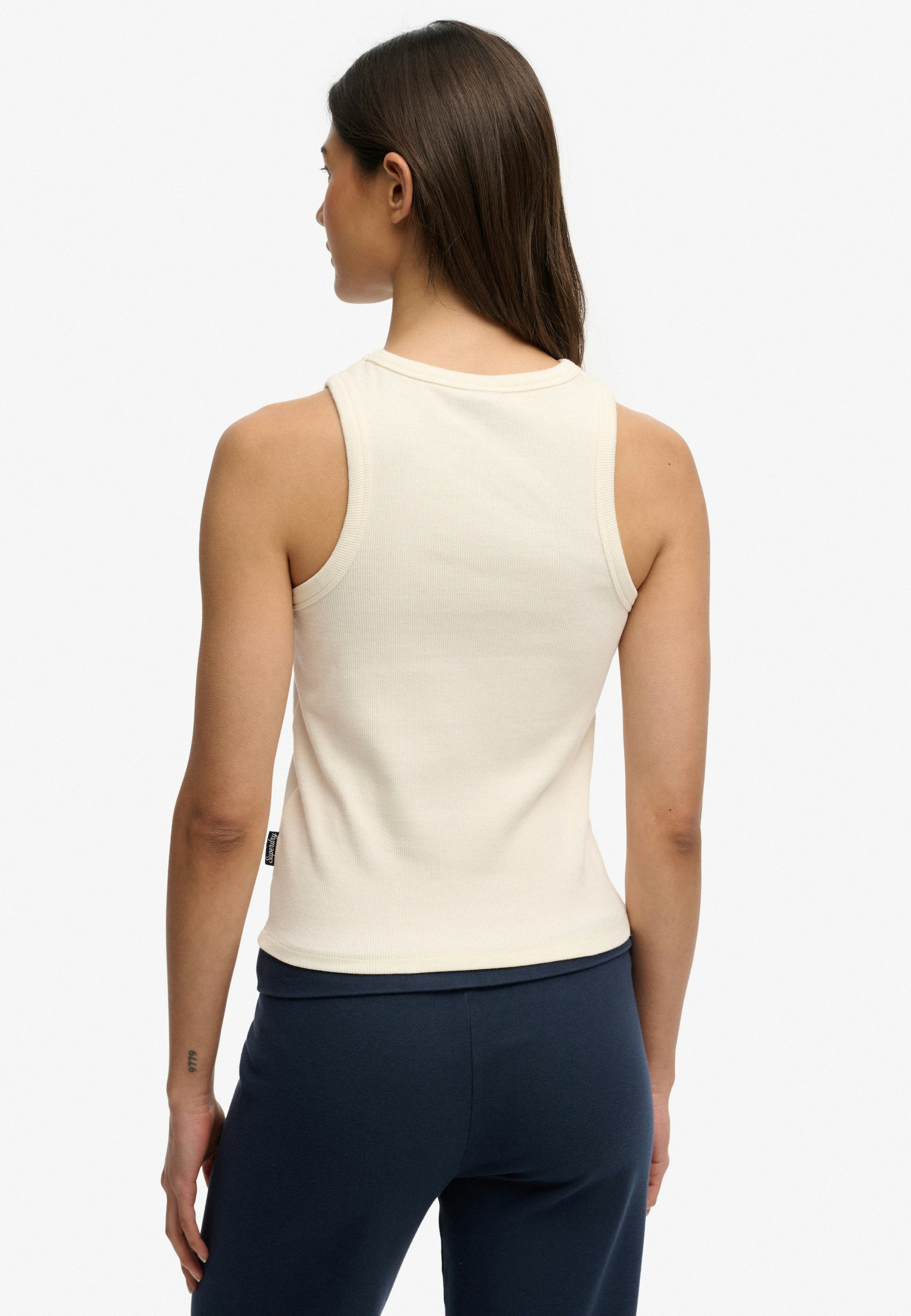Superdry Tanktop »ESSENTIAL LOGO RACER VEST« aus Baumwolle, Regular Fit, mit Rundhalsausschnitt, ärmelloses Design
