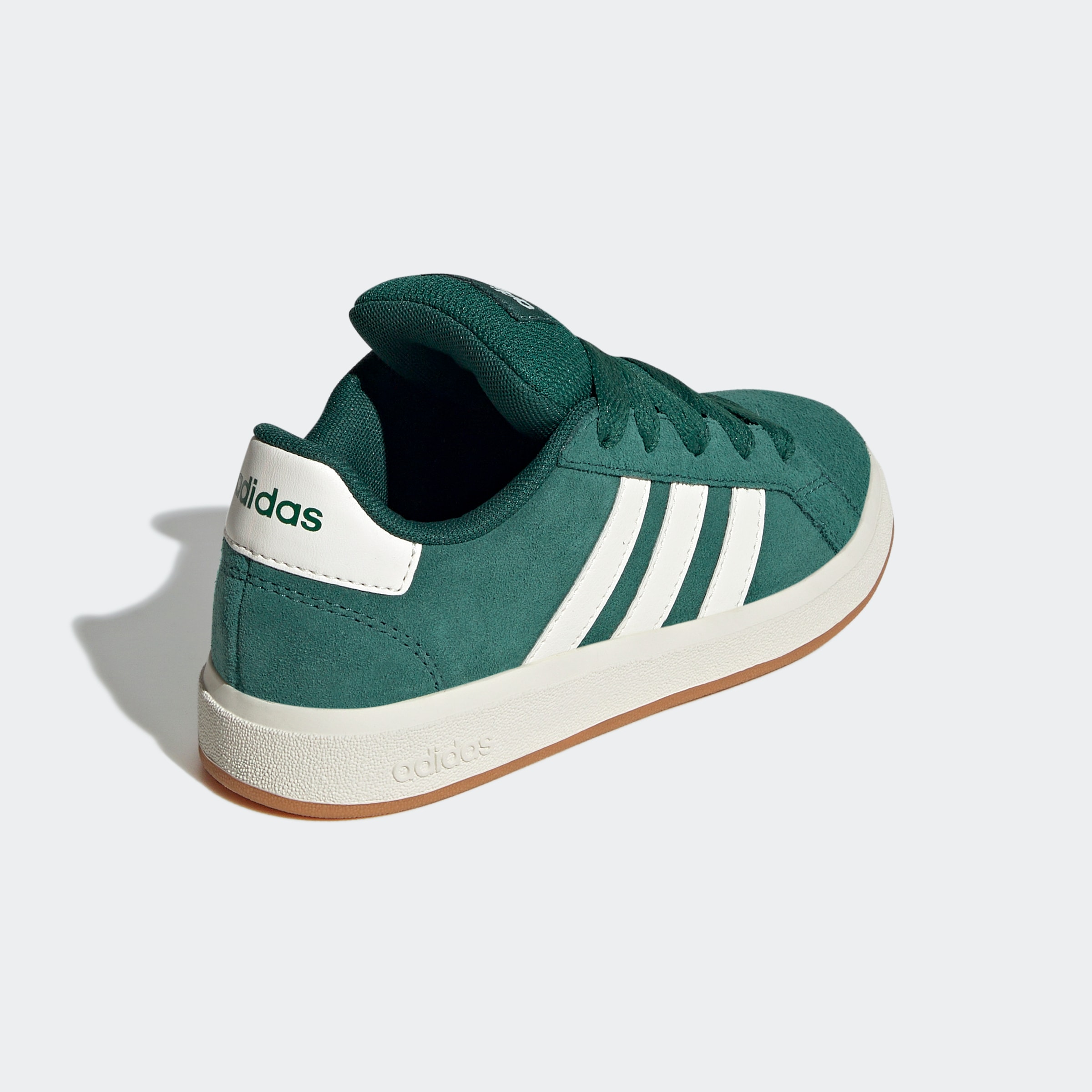 adidas Sportswear Sneaker »GRAND COURT 00S KIDS«, Design auf den Spuren des adidas Superstar