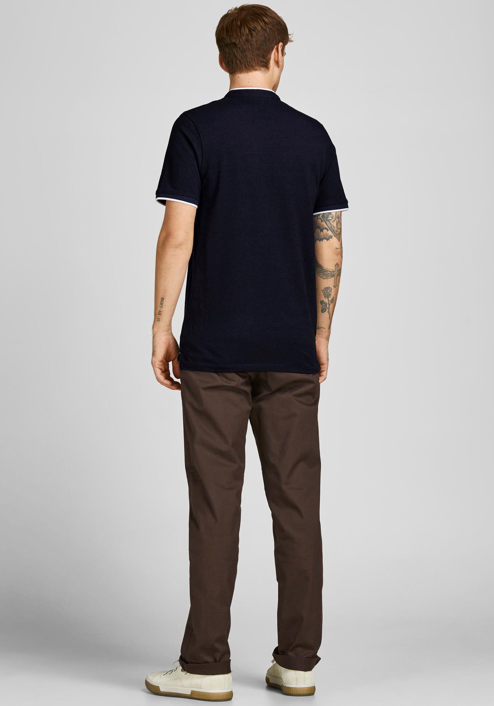 Jack & Jones Kurzarmshirt »PAULOS MAO POLO«, mit kontrastfarbiger Kante am schmalen Stehkragen und am Ärmelsaum