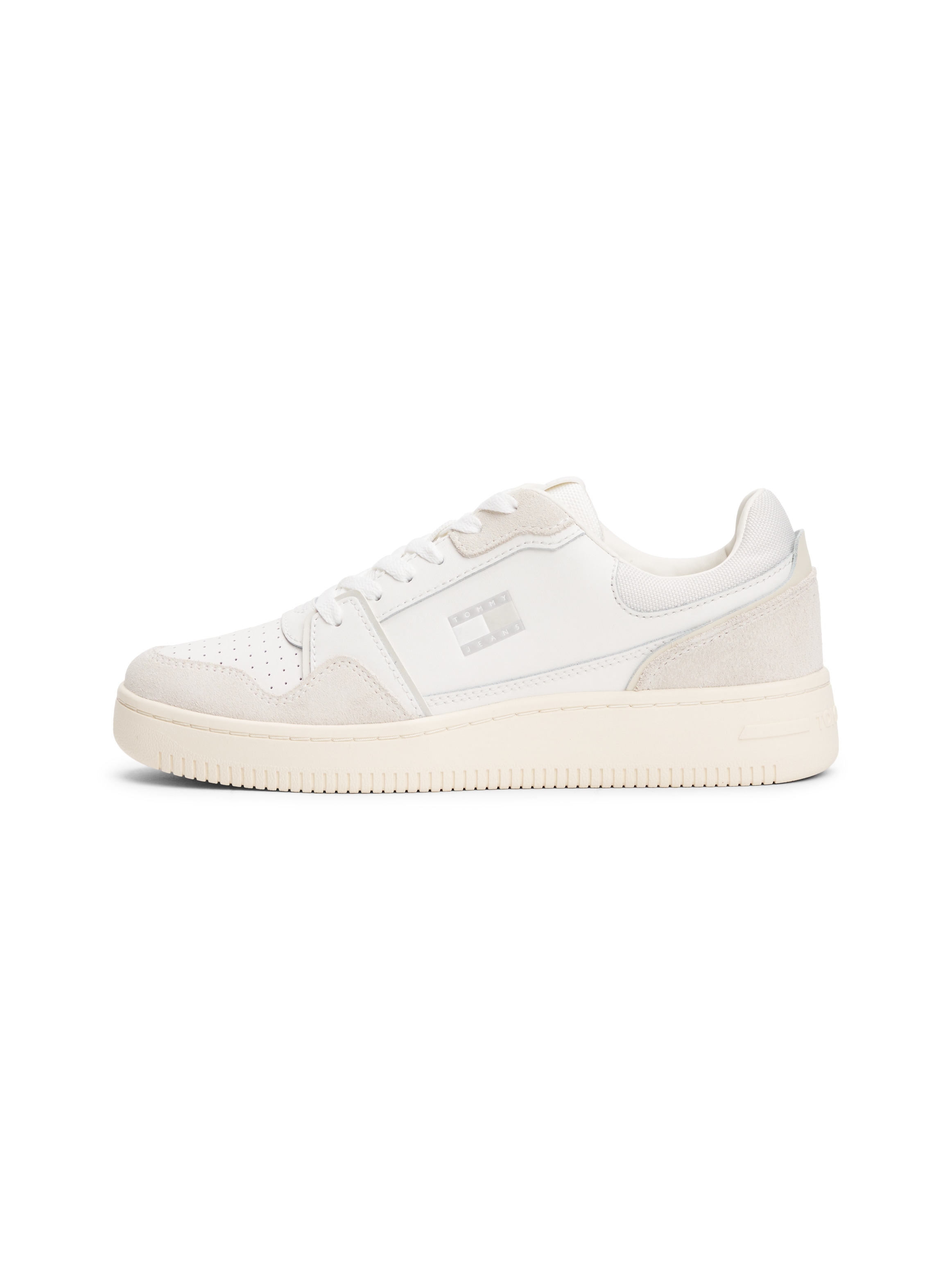 Tommy Jeans Keilsneaker »TJW RETRO BASKET SNEAKER«, Schnürschuh, Halbschuh, Freizeitschuh mit seitlicher Logoflagge