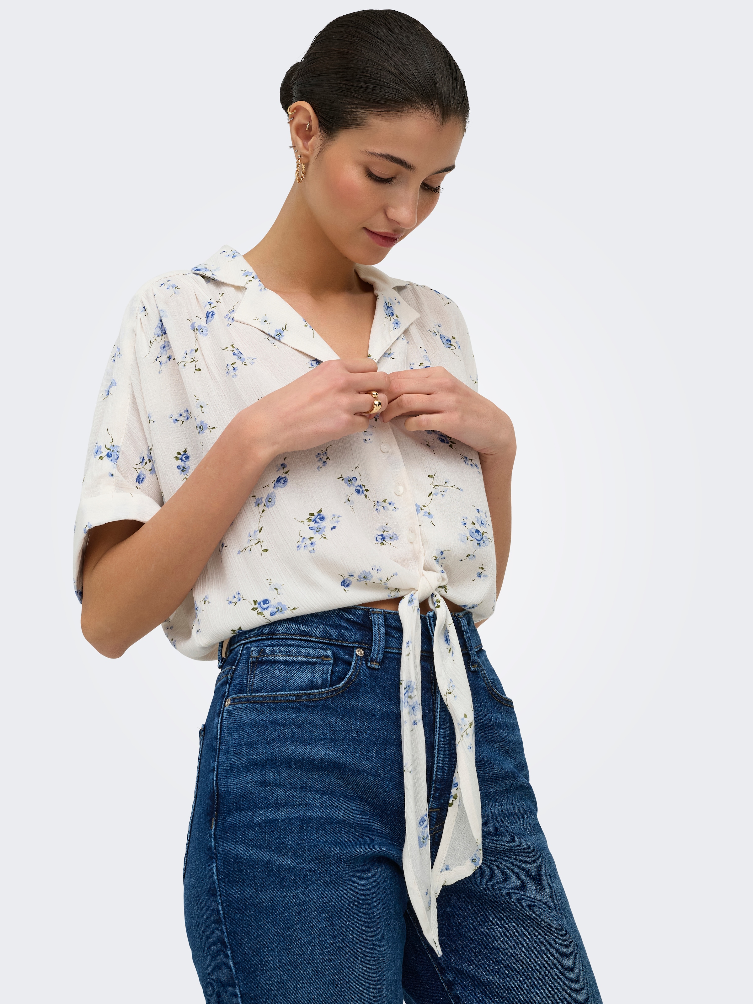 ONLY Kurzarmbluse »ONLPAULA LIFE S/S TIE SHIRT WVN NOOS« Viskose, regular fit